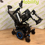 Quickie Q500M MWD 6mph Power chair Scooter - Electric Seat Riser and Tilt, Centre Footplate, Lights