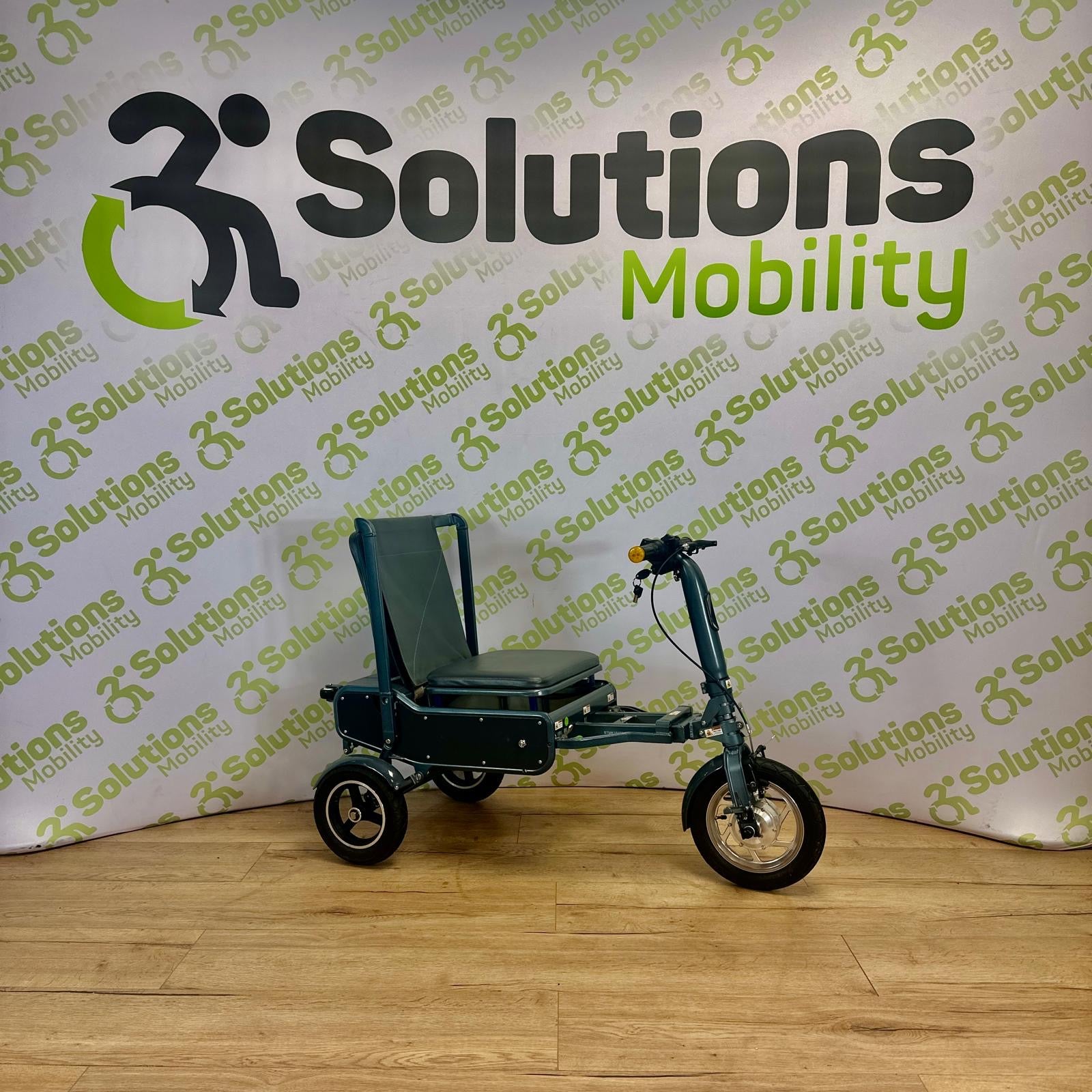 eFOLDi Explorer Electric Mobility 8mph Scooter Wheelchair Trike foldable Airline friendly