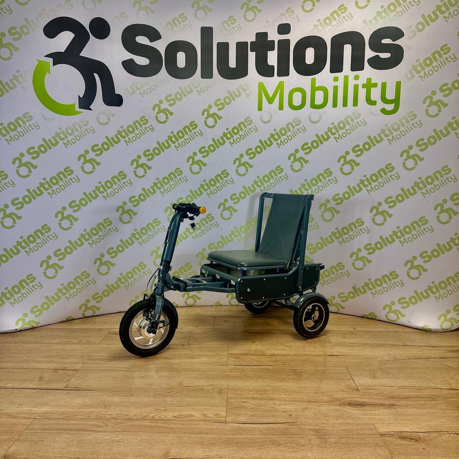 eFOLDi Explorer Electric Mobility 8mph Scooter Wheelchair Trike foldable Airline friendly