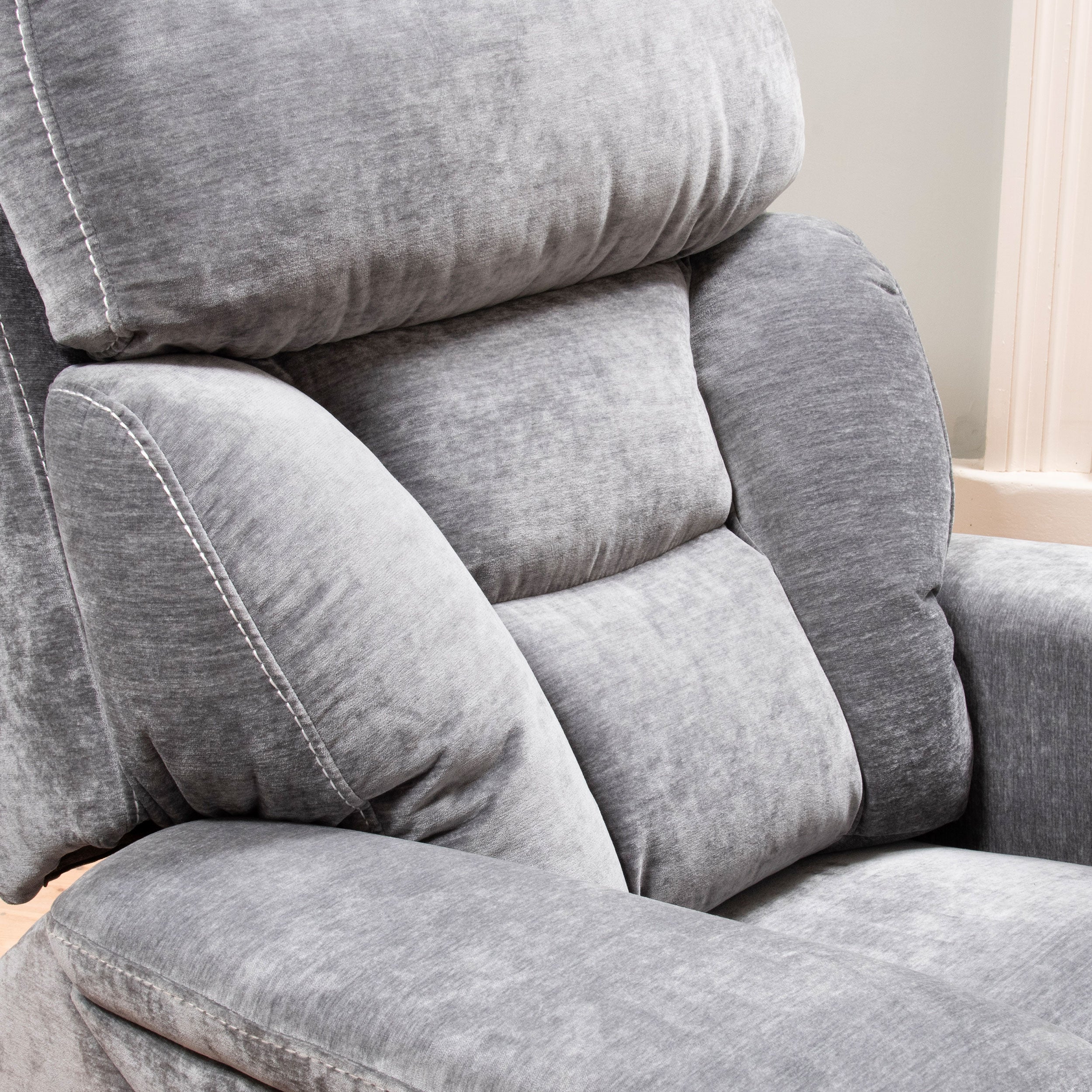 Ultra Comfort Electric Riser Recliner with Heat and Massage Armchair