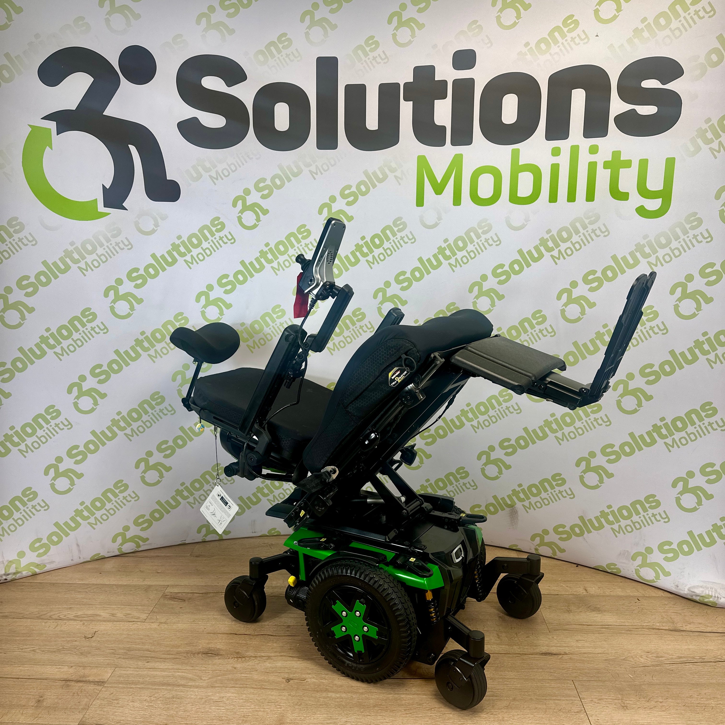 Pride Q6 Edge 3 6MPH Electric Tilt, Recline and Manual Footplate Mobility Powerchair