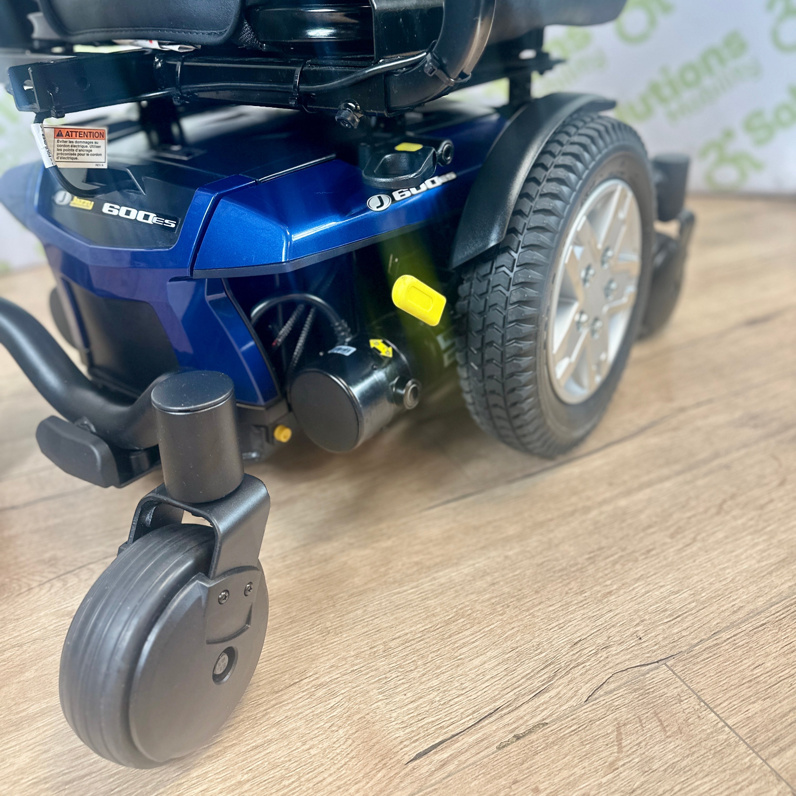 Pride Jazzy 600ES 4mph Mid Wheel Drive Electric Mobility Powerchair