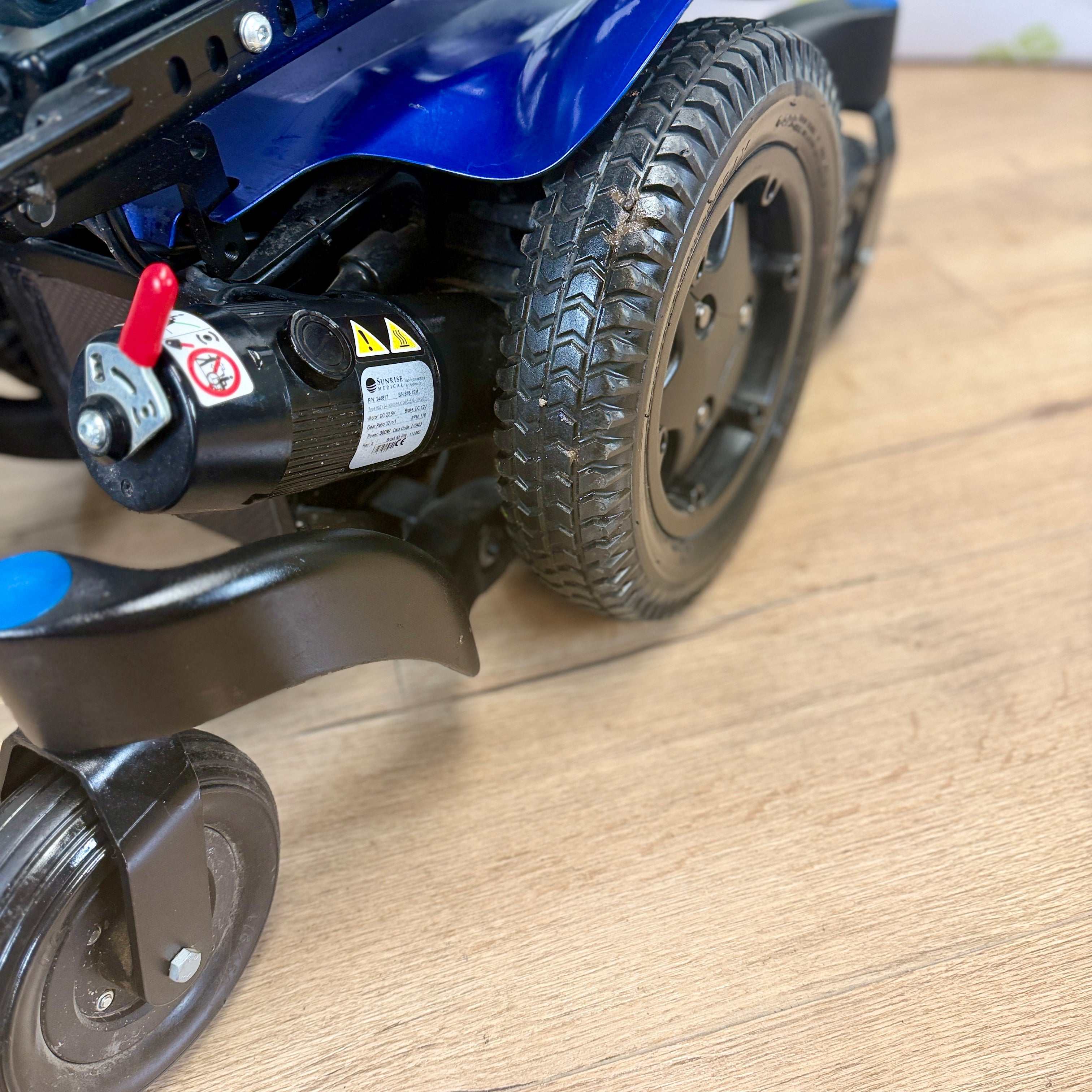 Quickie Q300M Mini MWD 4mph Electric Wheelchair Powerchair