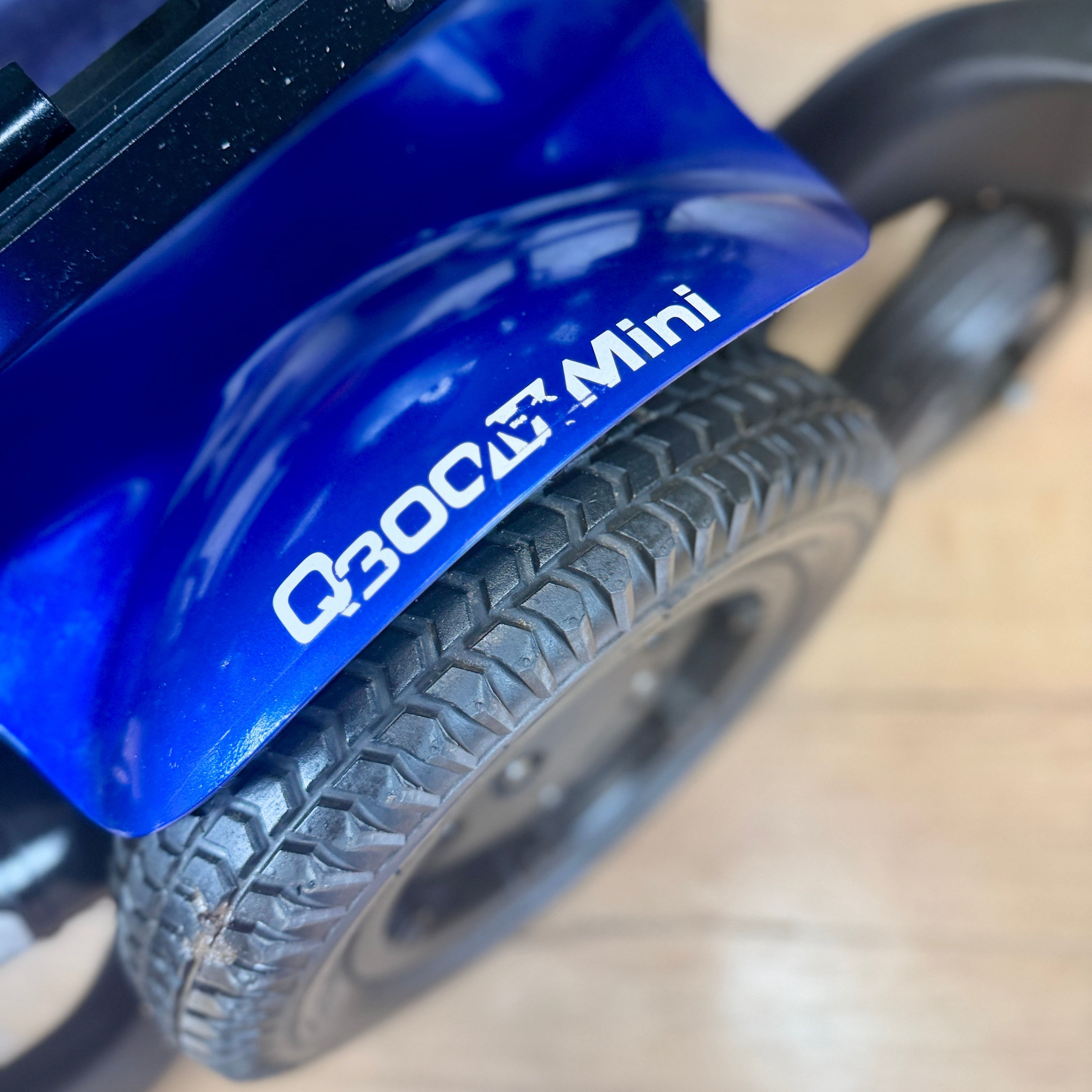 Quickie Q300M Mini MWD 4mph Electric Wheelchair Powerchair