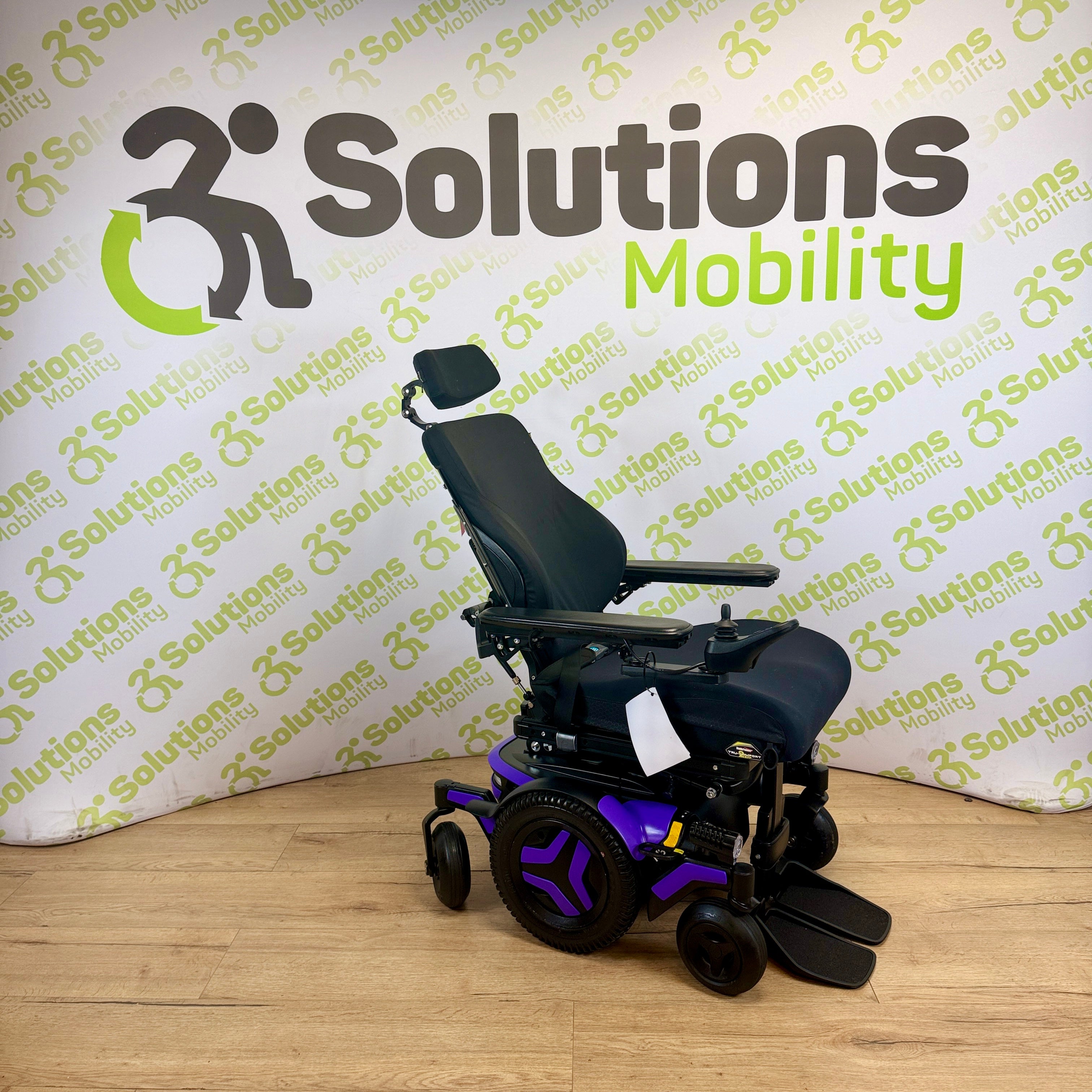 Permobil M3 Corpus MWD 6mph Electric Rise Tilt and Manual Footplate Powerchair