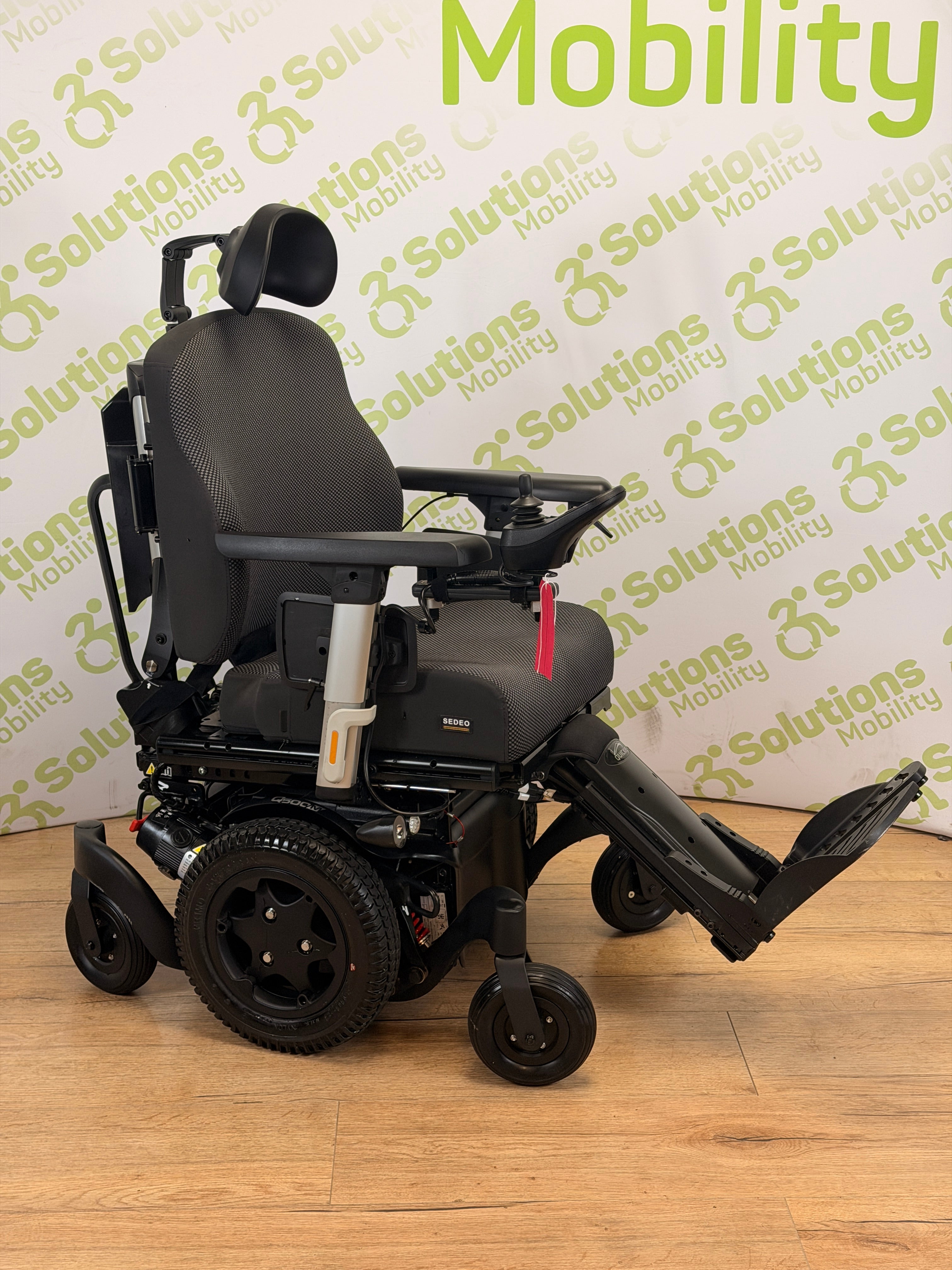 Quickie Q500M MWD 6mph Powerchair Electric Tilt, Footplate, Lights 2025