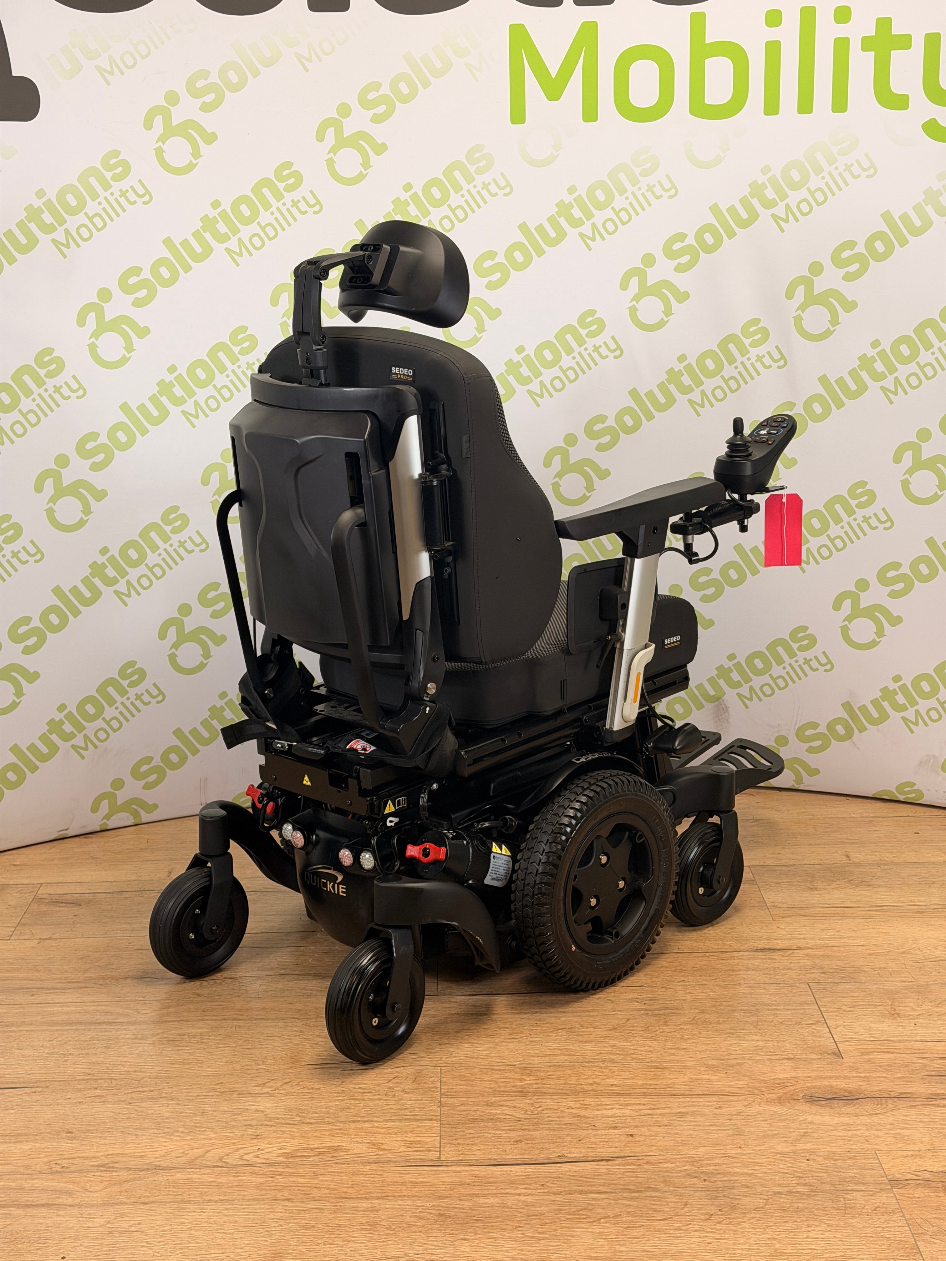 Quickie Q500M MWD 6mph Powerchair Electric Tilt, Footplate, Lights 2025