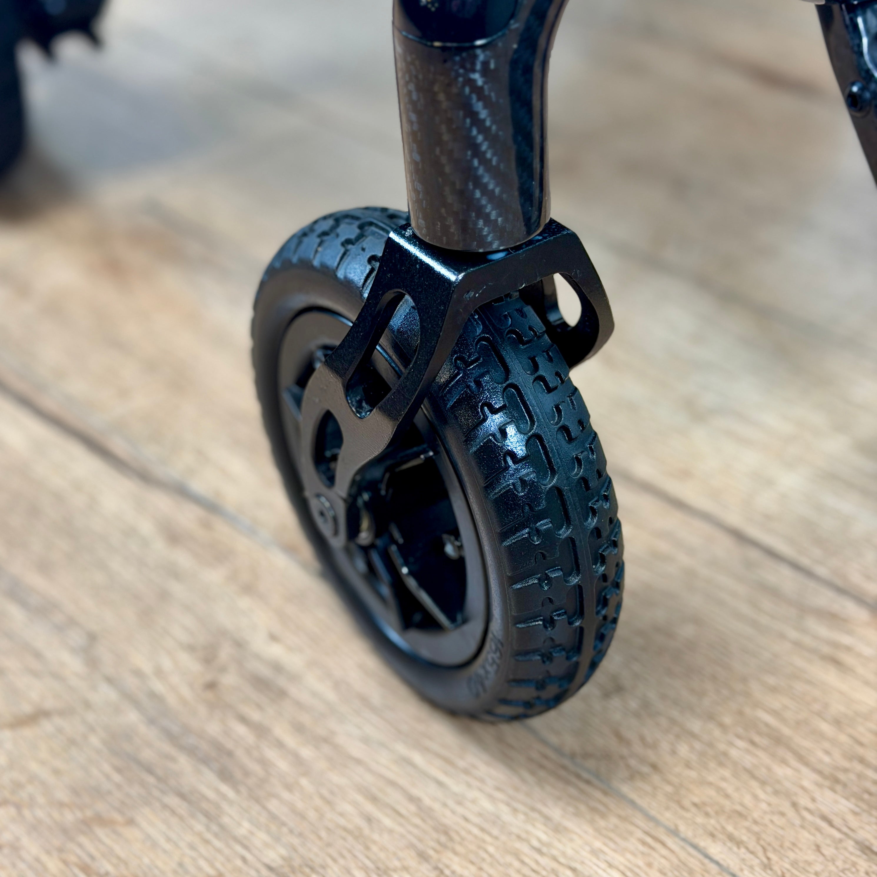 Quickie Q50r Carbon 4mph Folding Transportable Electric Lithium Battery Powerchair