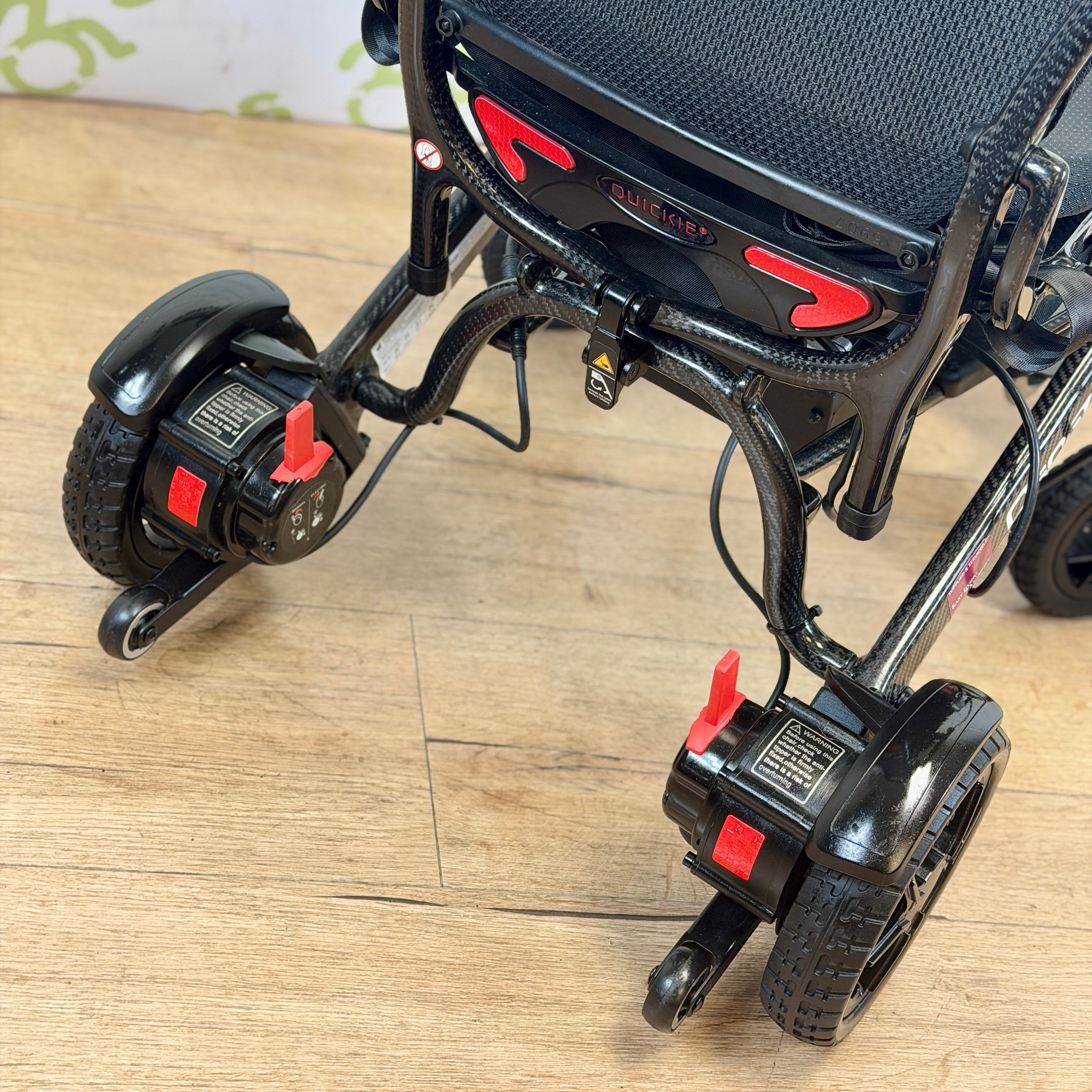 Quickie Q50r Carbon 4mph Folding Transportable Electric Lithium Battery Powerchair