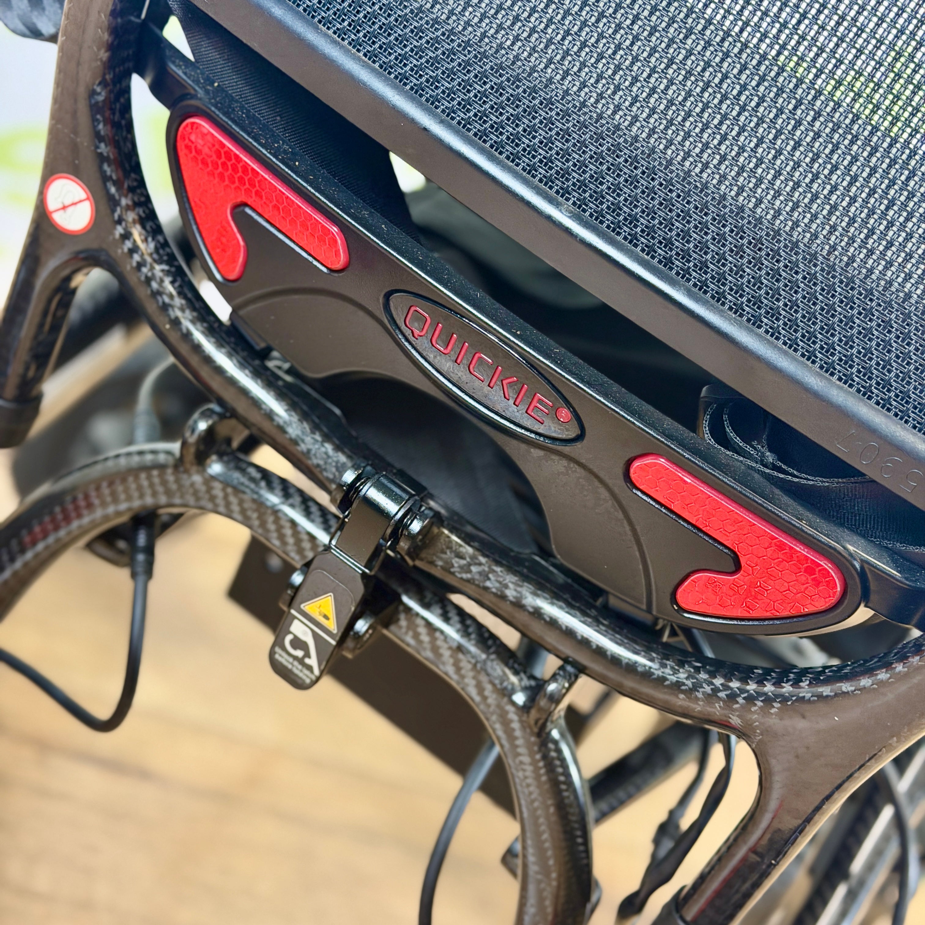 Quickie Q50r Carbon 4mph Folding Transportable Electric Lithium Battery Powerchair