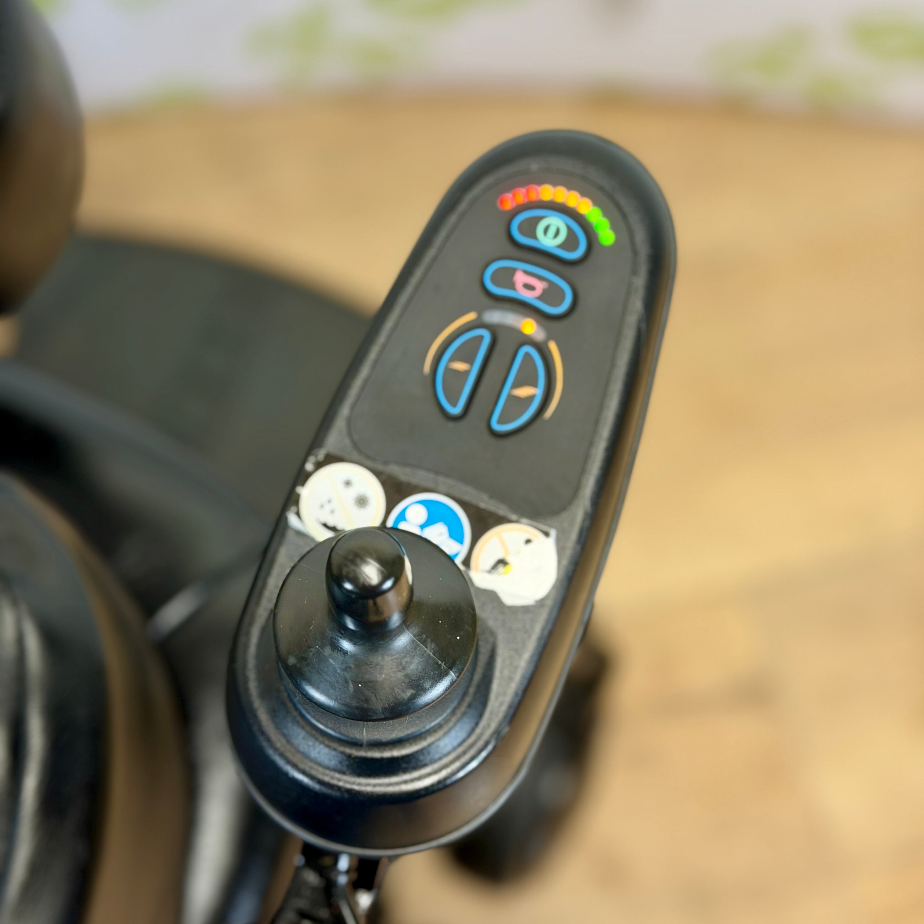 Pride Jazzy 600ES 4mph Mid Wheel Drive Electric Mobility Powerchair