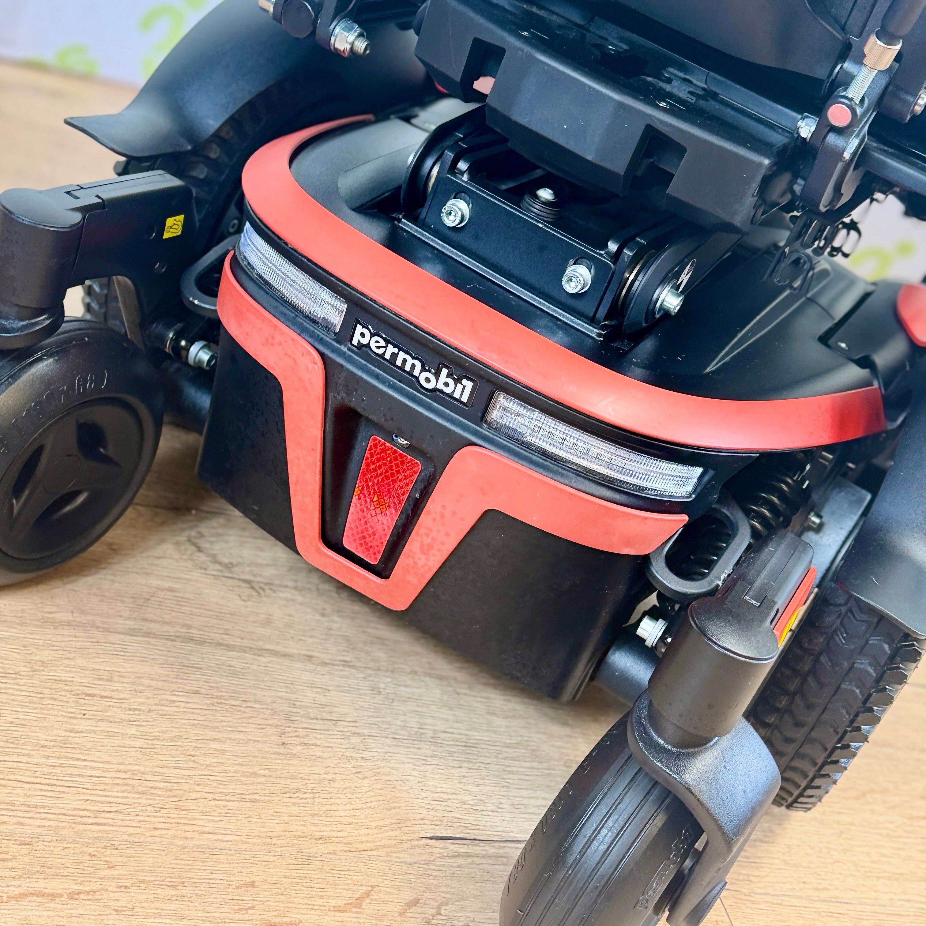 Permobil M3 Corpus MWD 6mph Manual Elevating Footplate Powerchair 2025 model