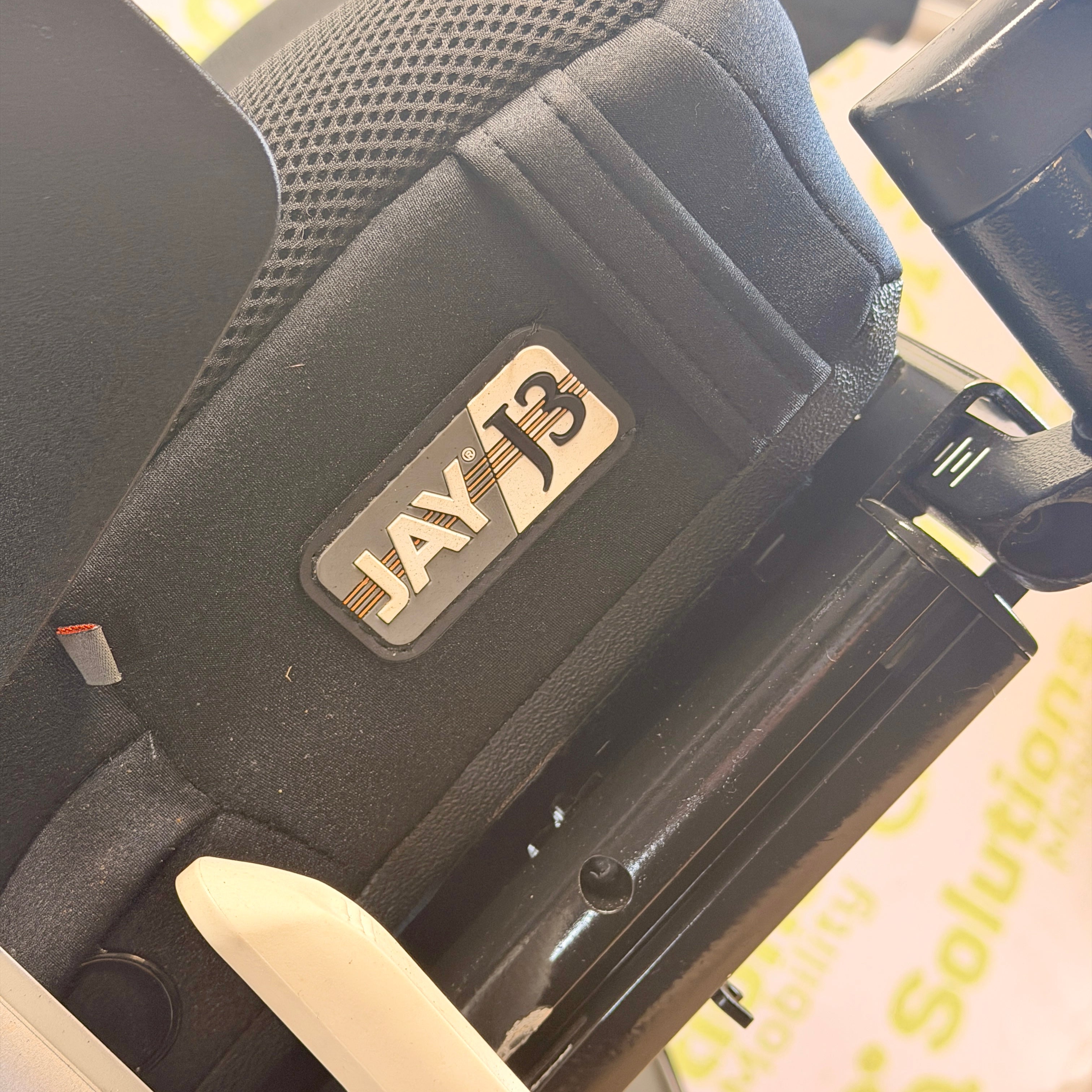 Quickie Q500M MWD 6mph Power chair Scooter Electric Seat Rise and Tilt, Lights