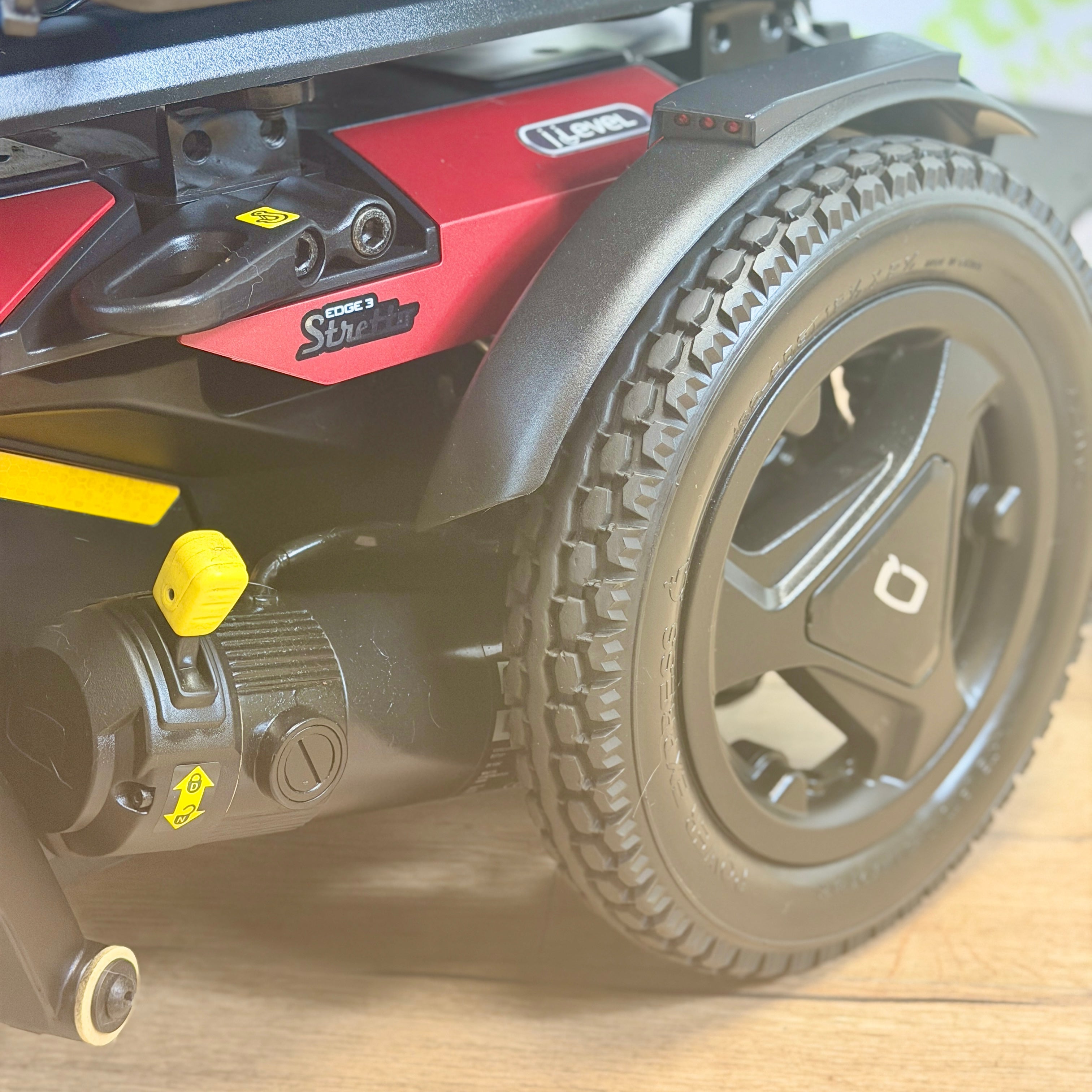 Pride Q6 Edge 3 Stretto 6mph Electric Rise and Tilt Powerchair