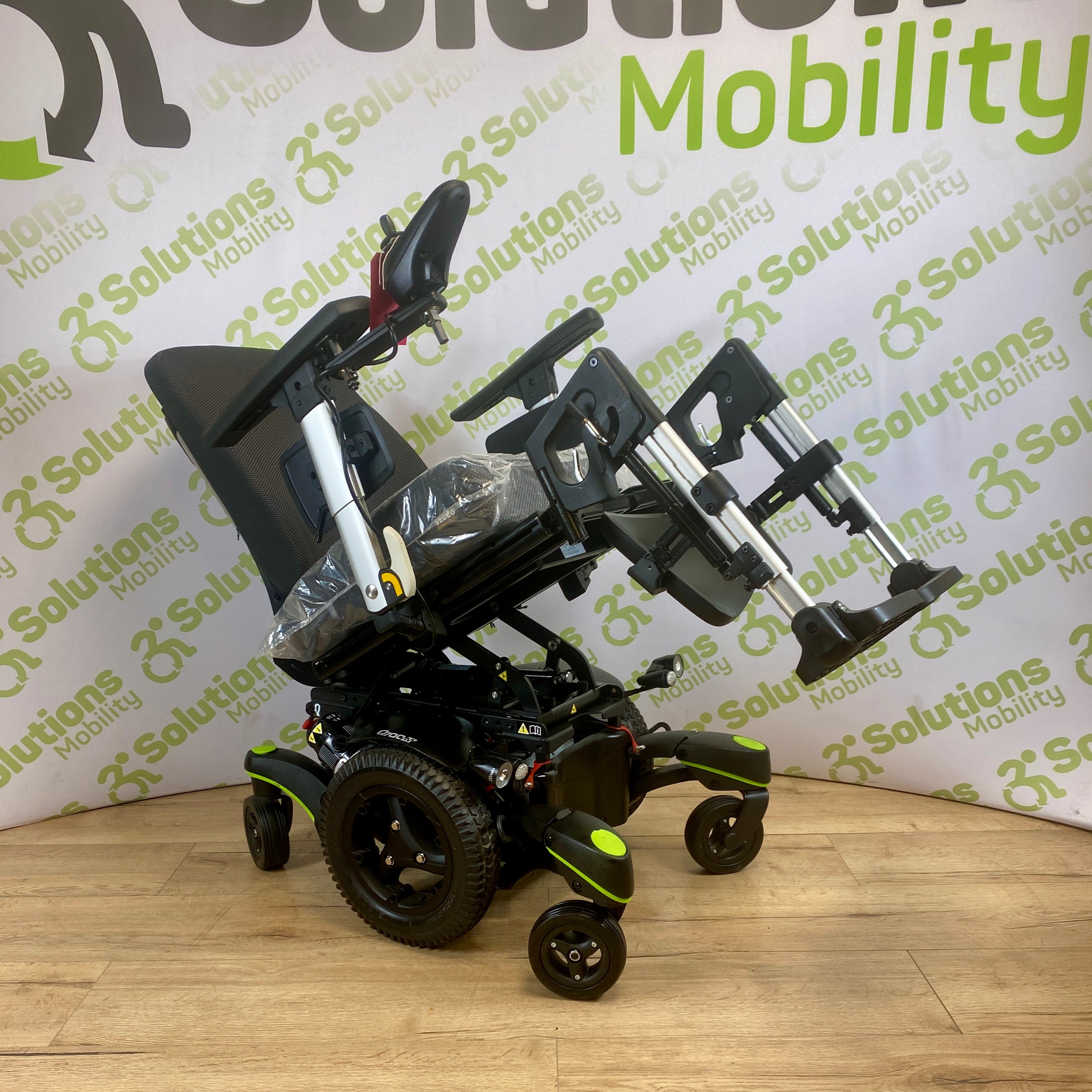 Quickie Q700M Rare 6mph Electric Seat Tilt, Lights ,Hydraulic leg rests ,Mobility Powerchair