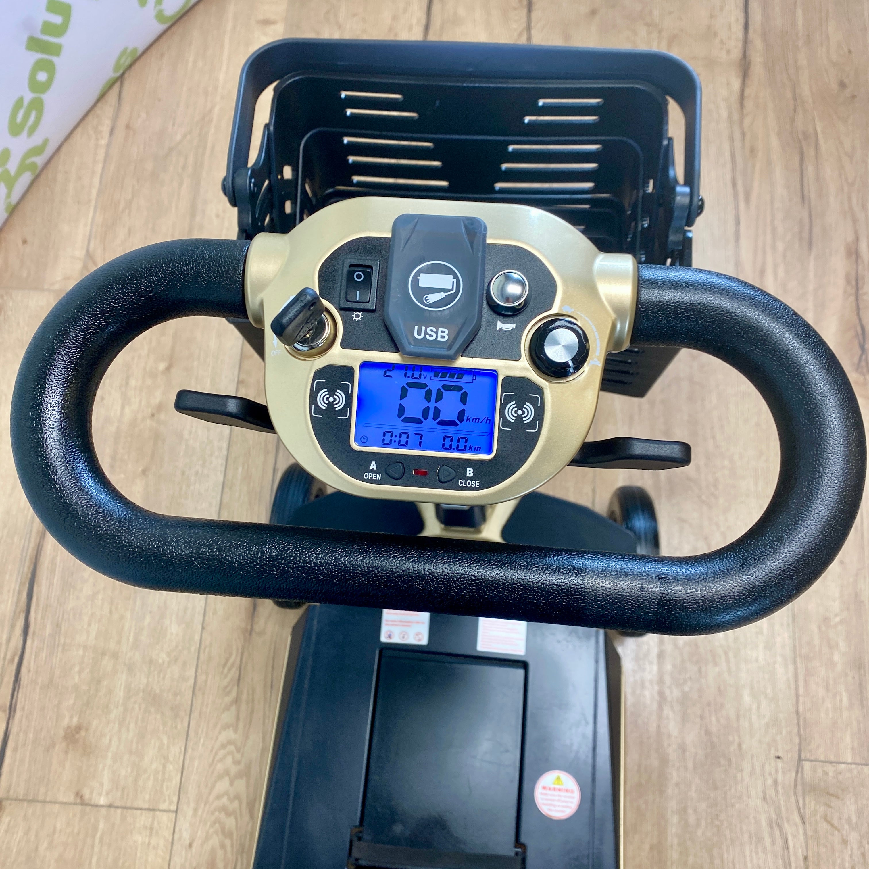 Autofold executive 4mph electric folding portable mobility scooter