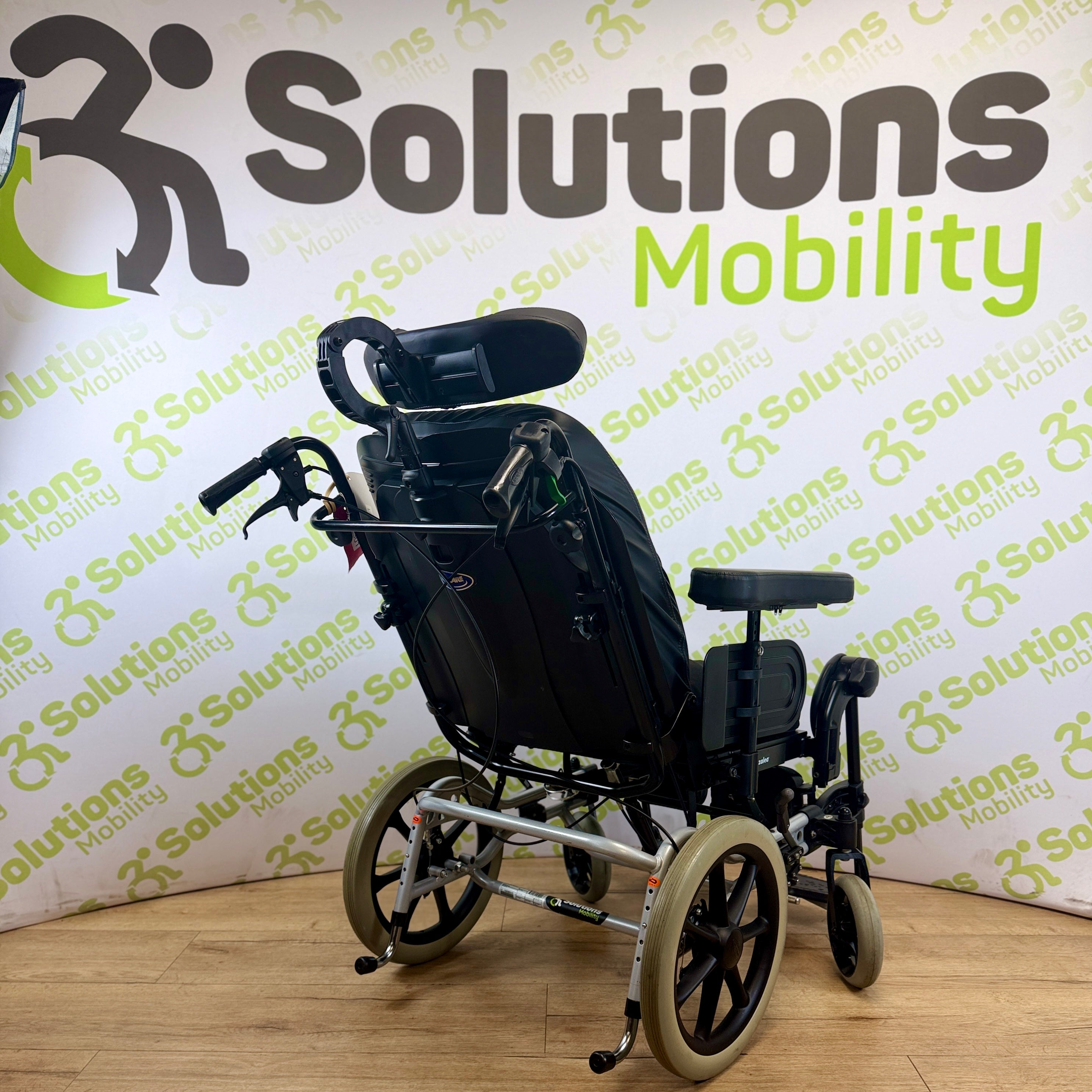 Invacare Rea Azalea Attendant Wheelchair Tilting Reclining Manual Wheelchair with Elevating Leg Rests (Copy)