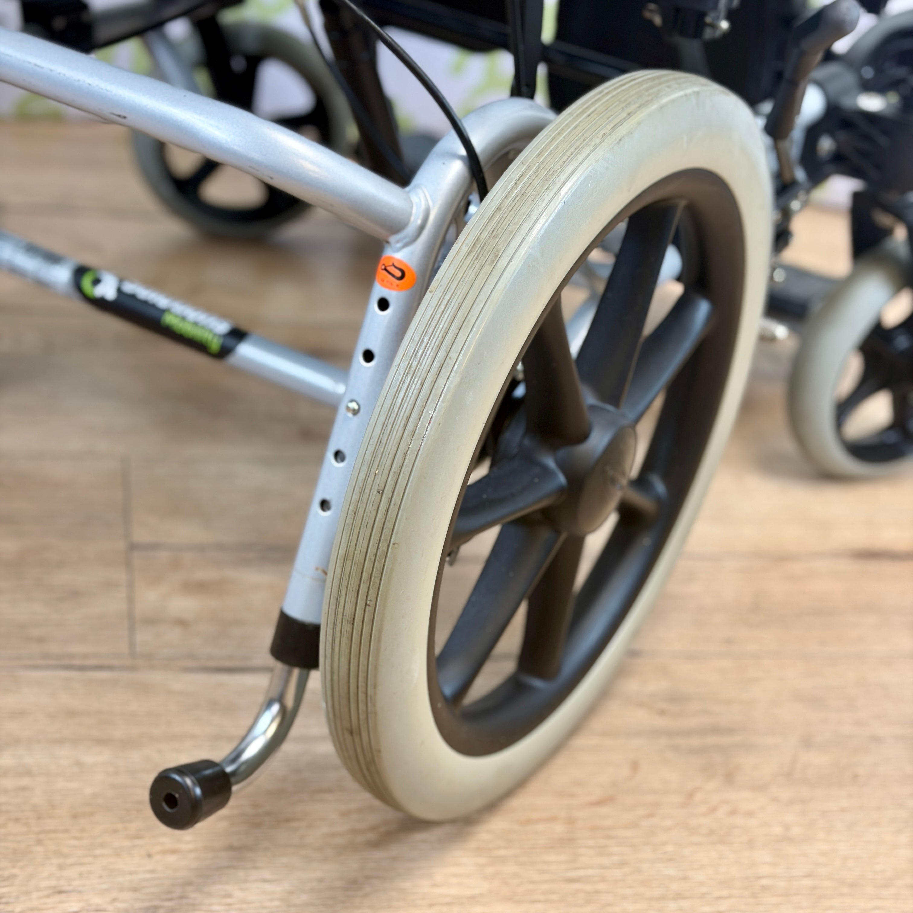 Invacare Rea Azalea Attendant Wheelchair Tilting Reclining Manual Wheelchair with Elevating Leg Rests (Copy)