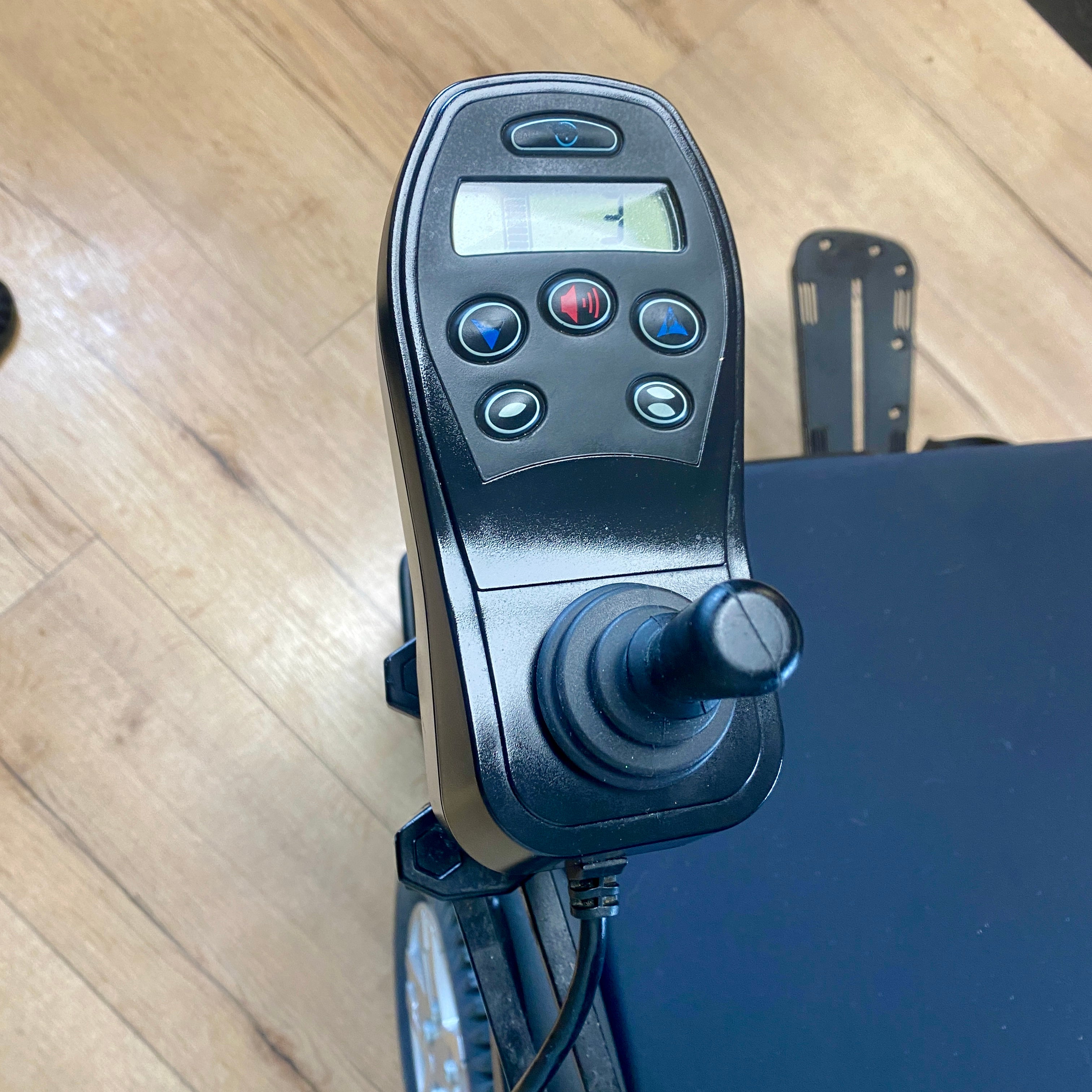 Pride Q6 Edge HD 4mph bariatric Heavy User  32 stone Electric Mobility Powerchair