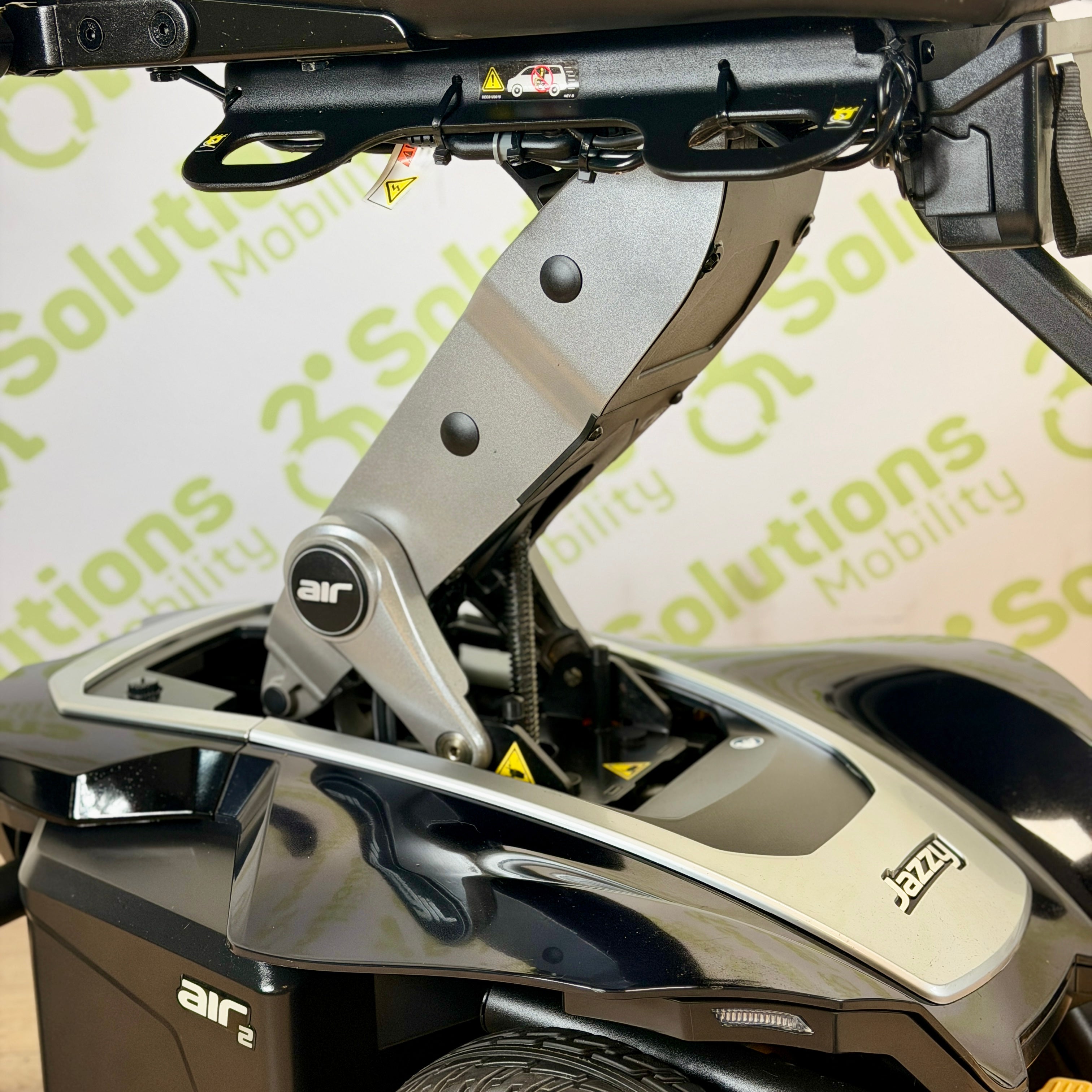 Pride Jazzy Air 2 4mph Electric Seat Rising Mobility Powerchair Scooter