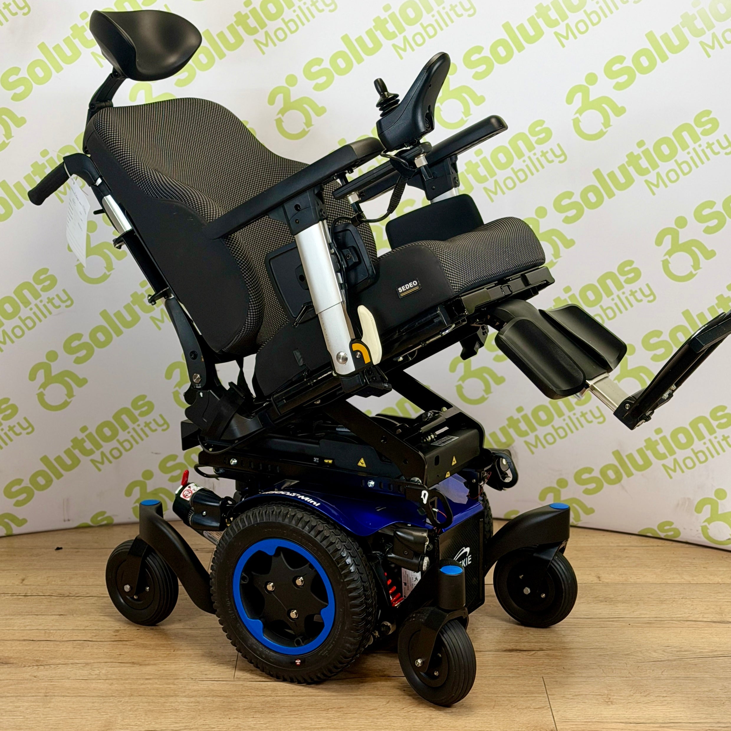 Quickie Q300M Mini MWD 6mph Electric Wheelchair Powerchair