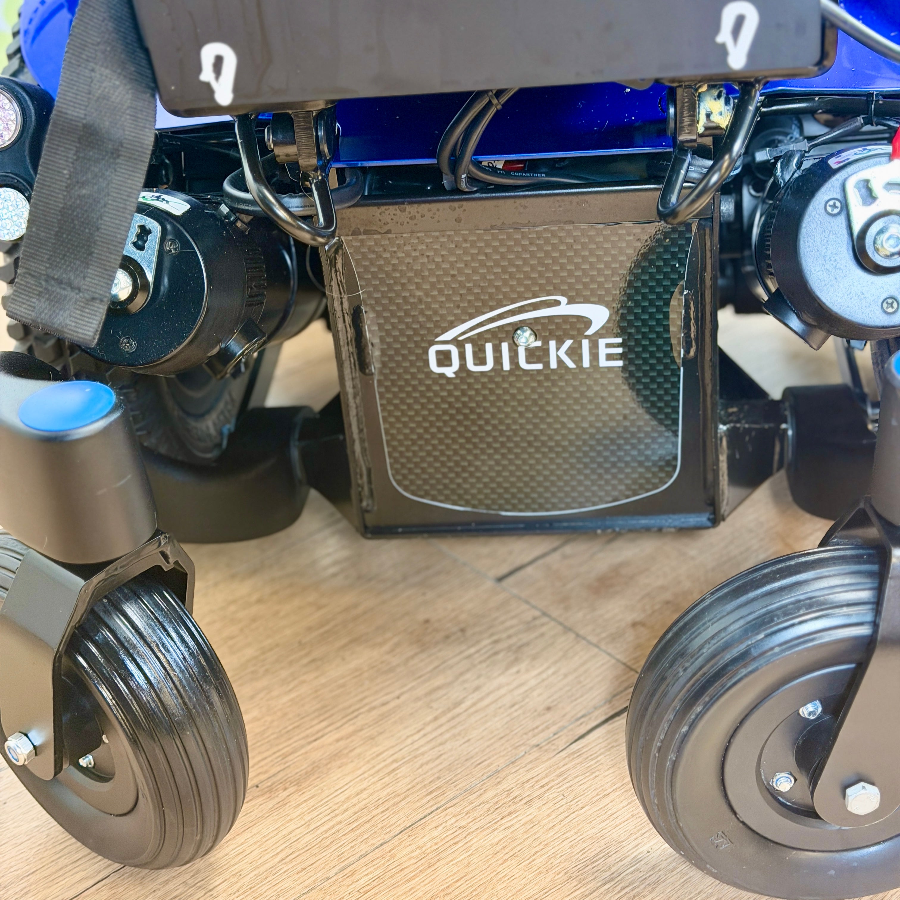 Quickie Q300M Mini MWD 6mph Electric Wheelchair Powerchair