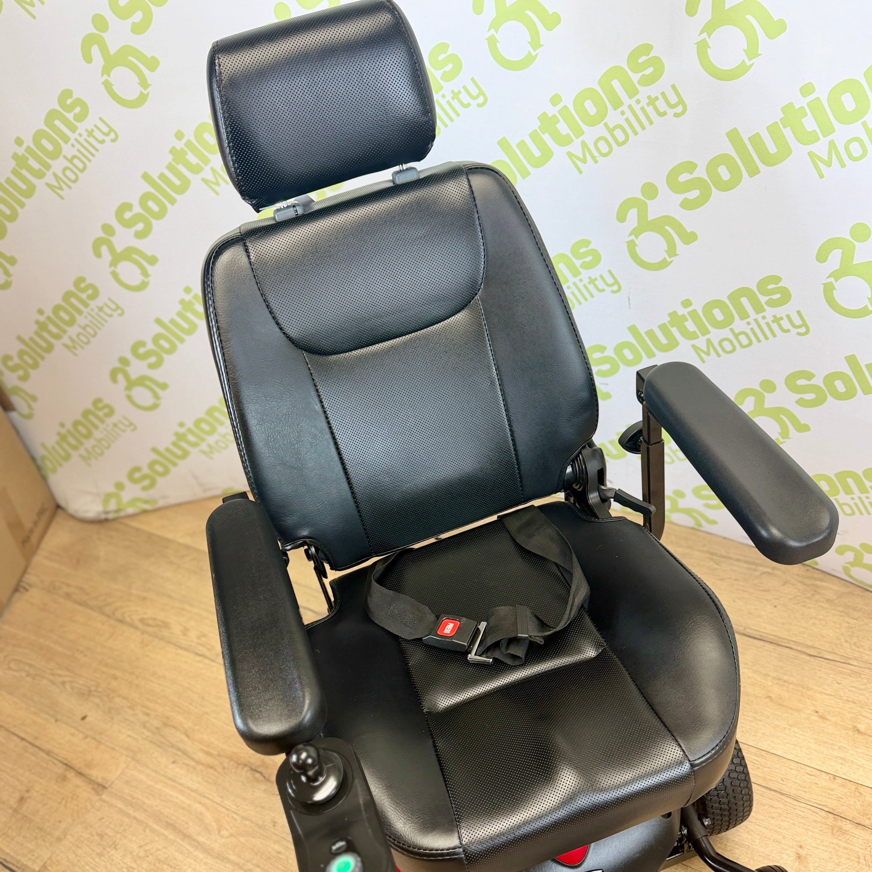 Drive Titan AXS 4mph MWD Powerchair