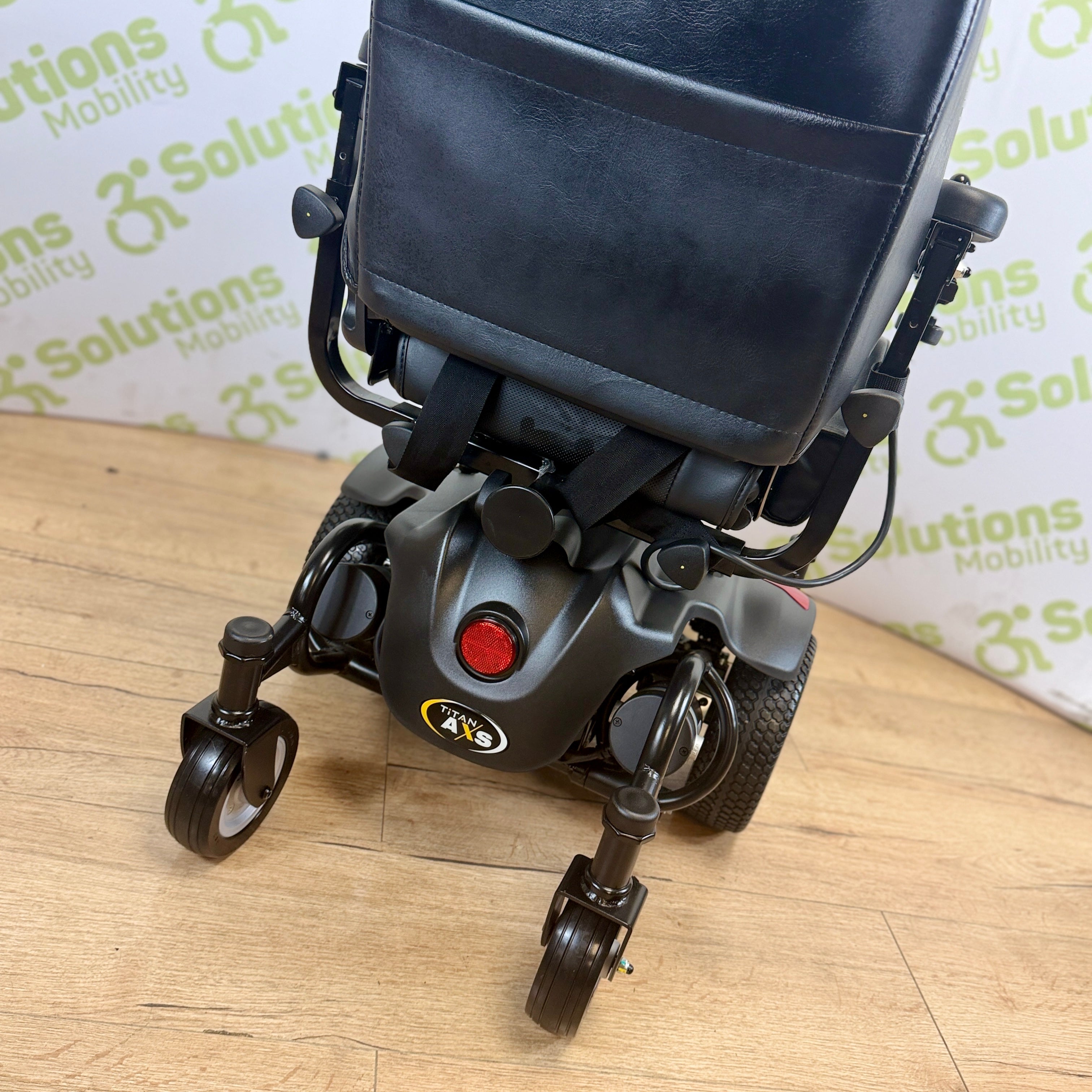 Drive Titan AXS 4mph MWD Powerchair