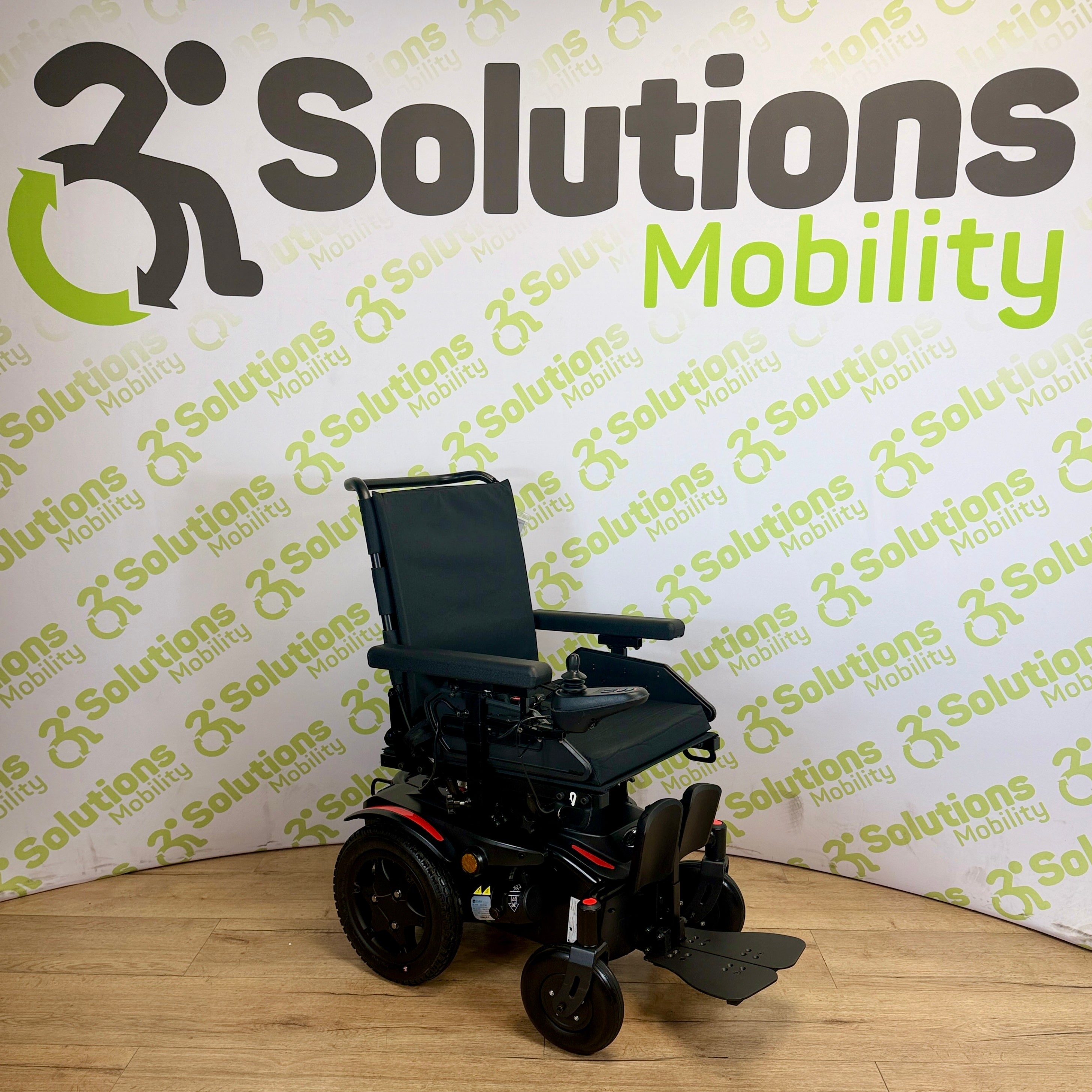 Quickie Q100R Powerchair - Narrow 4mph Rear Wheel Drive