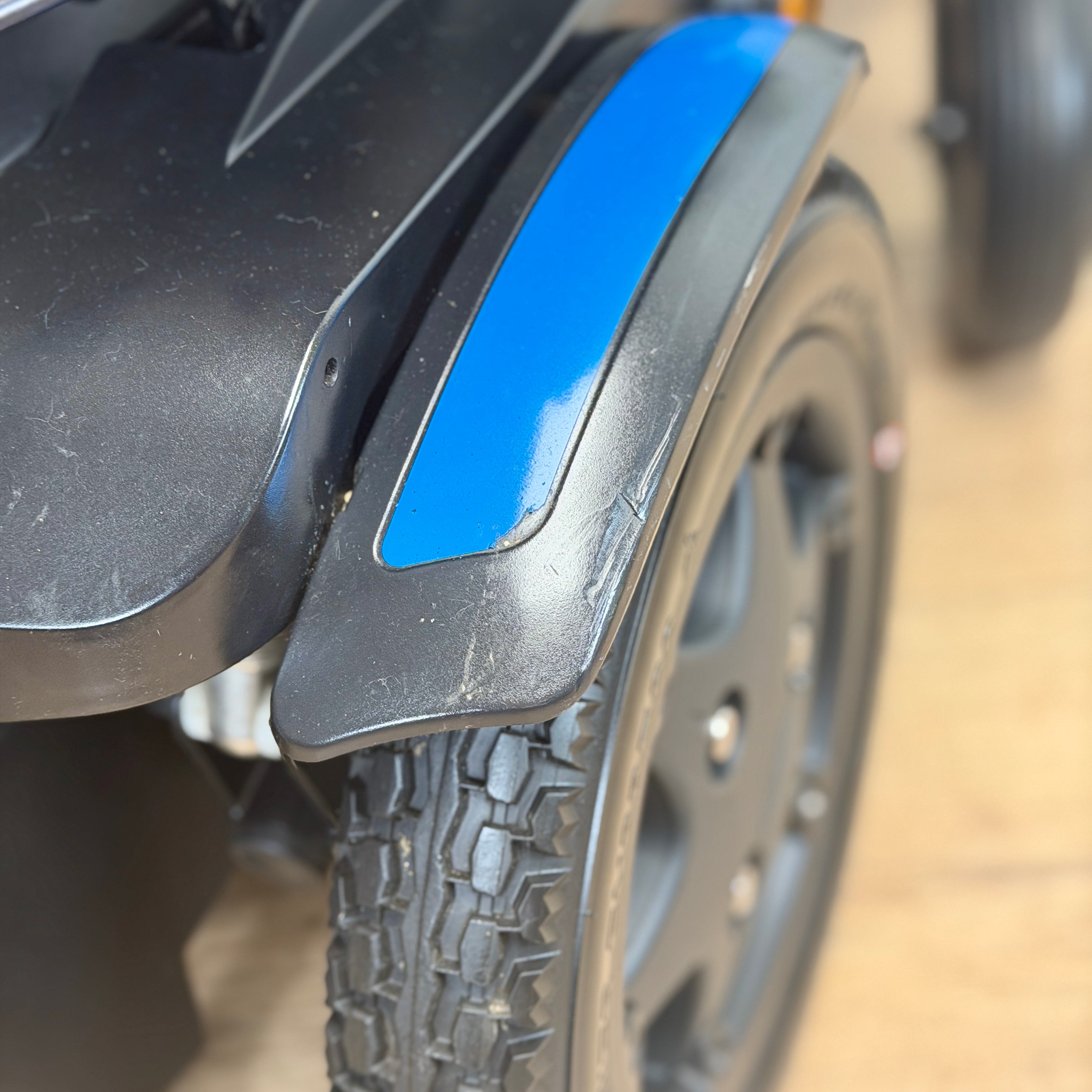 Quickie Q100R Powerchair - Narrow 4mph Rear Wheel Drive