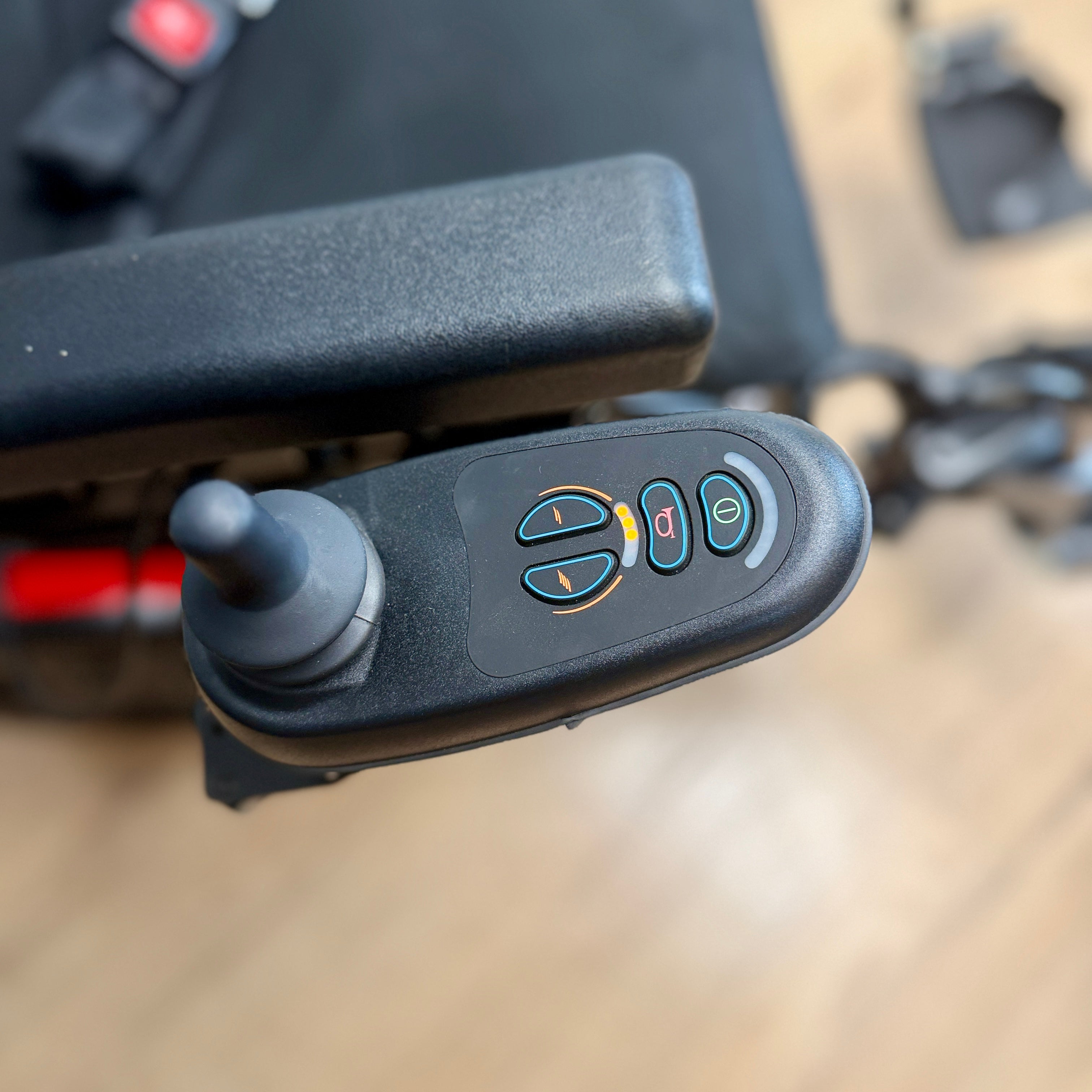 Quickie Q100R Powerchair - Narrow 4mph Rear Wheel Drive