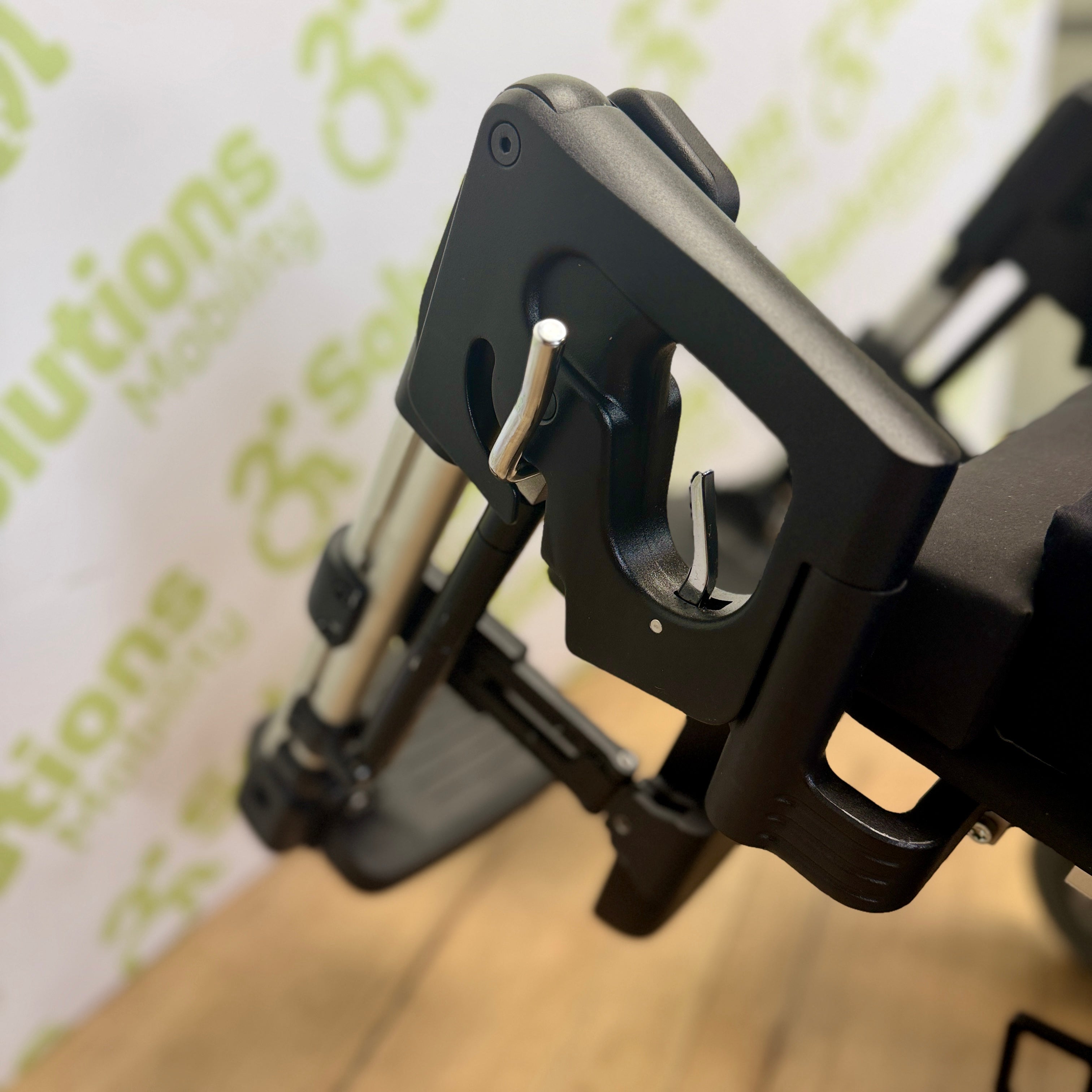 Sunrise Medical Ibis Powerdrive 4mph Attendant Driven Powerchair