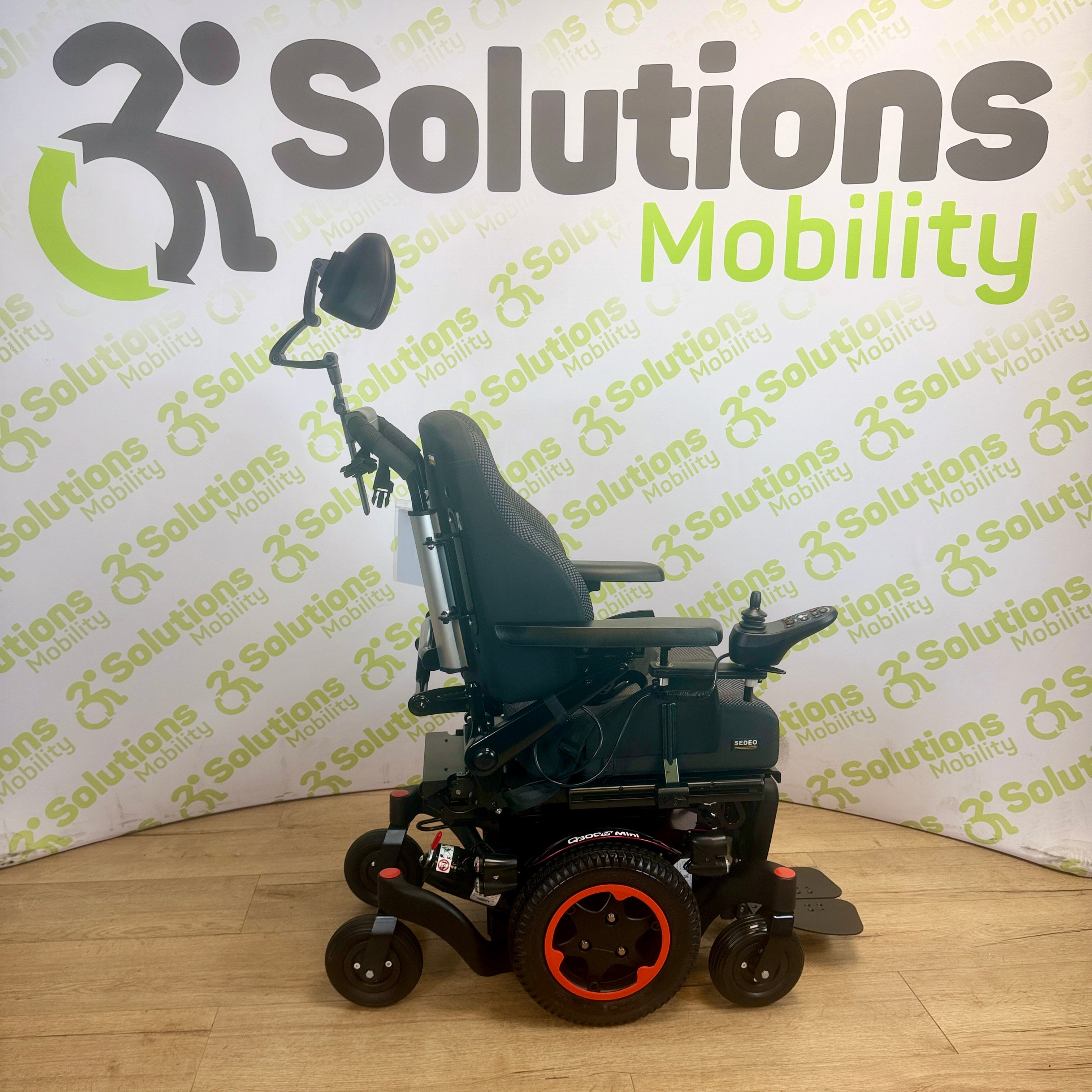 Quickie Q300M Mini MWD 6mph Powerchair Electric Rise and Tilt