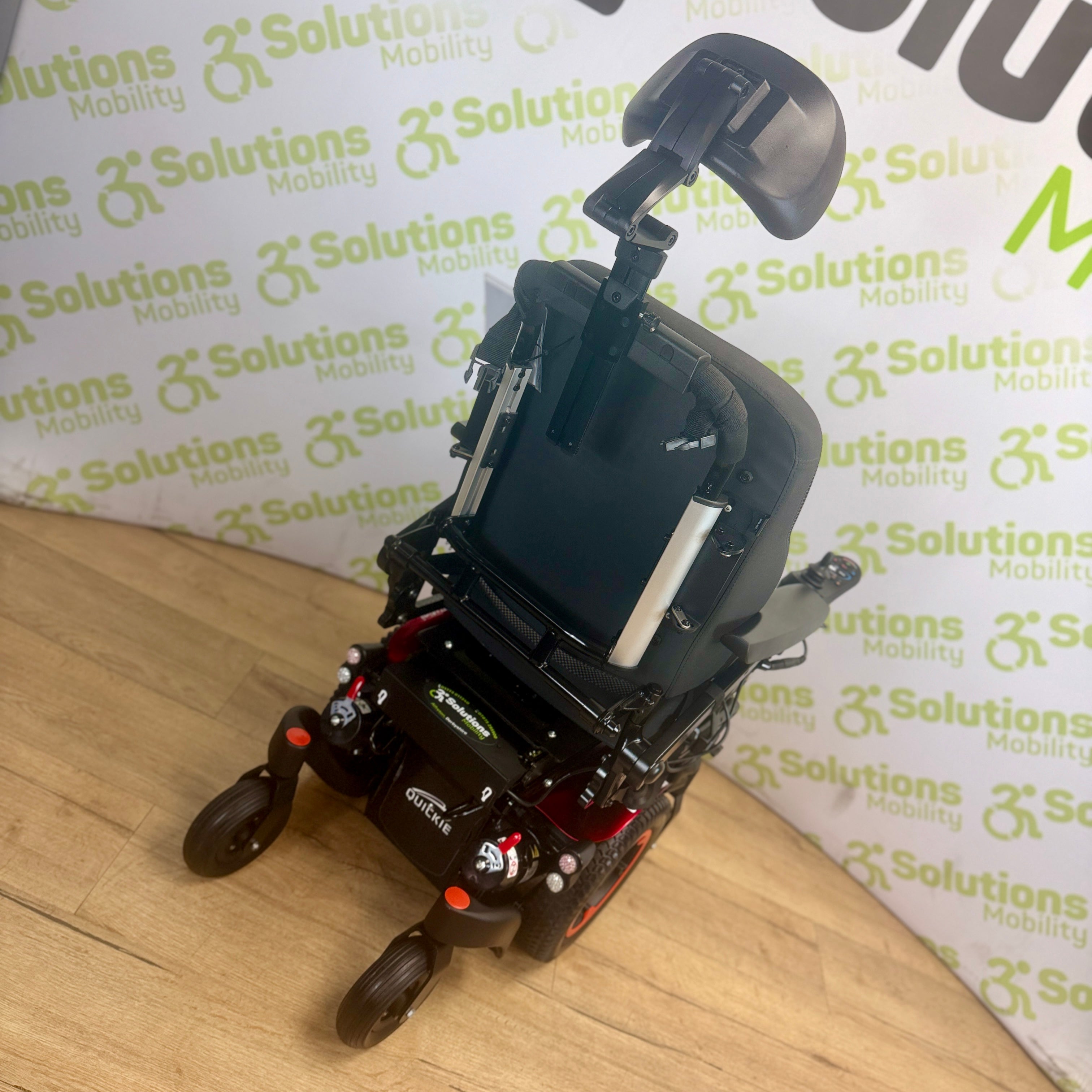 Quickie Q300M Mini MWD 6mph Powerchair Electric Rise and Tilt