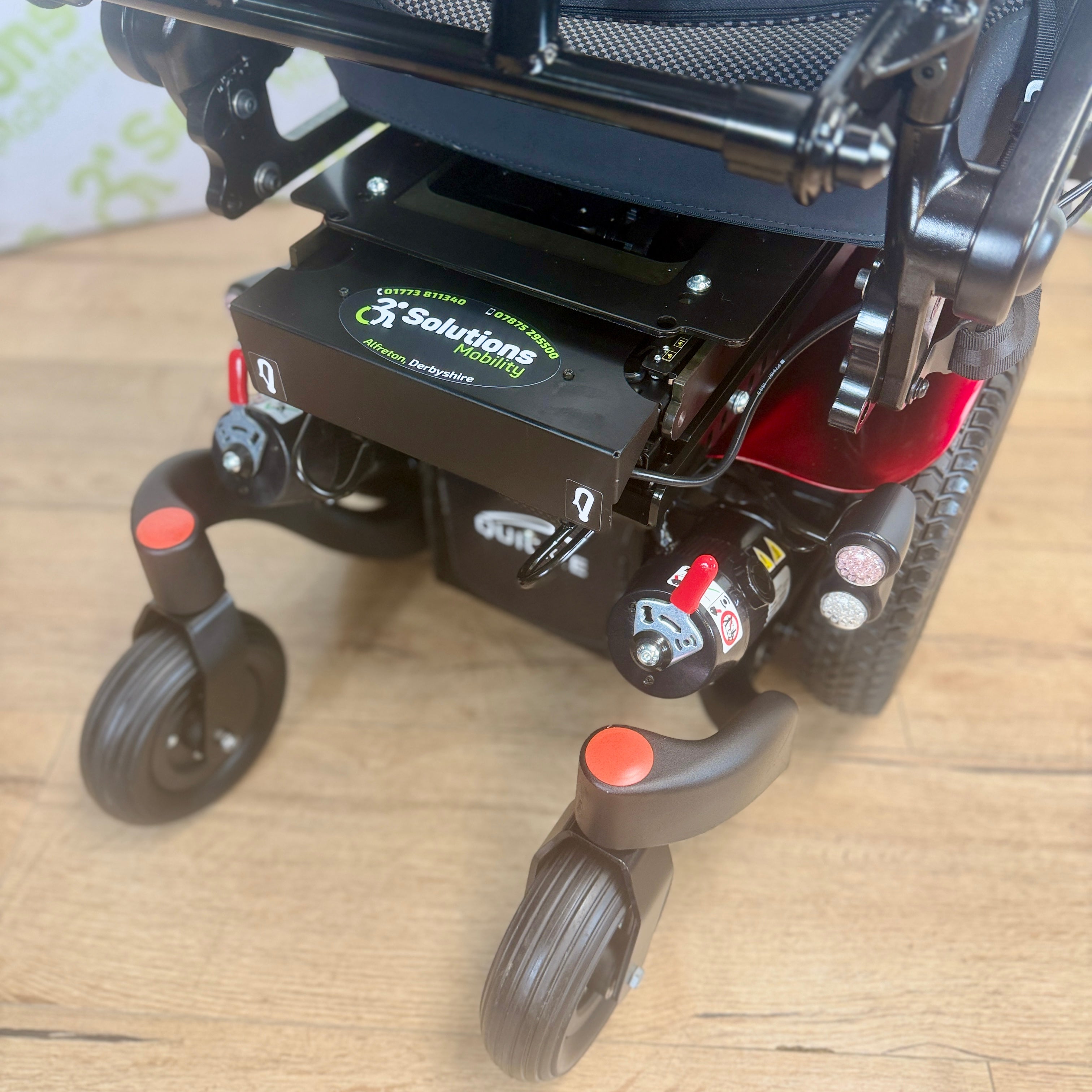 Quickie Q300M Mini MWD 6mph Powerchair Electric Rise and Tilt