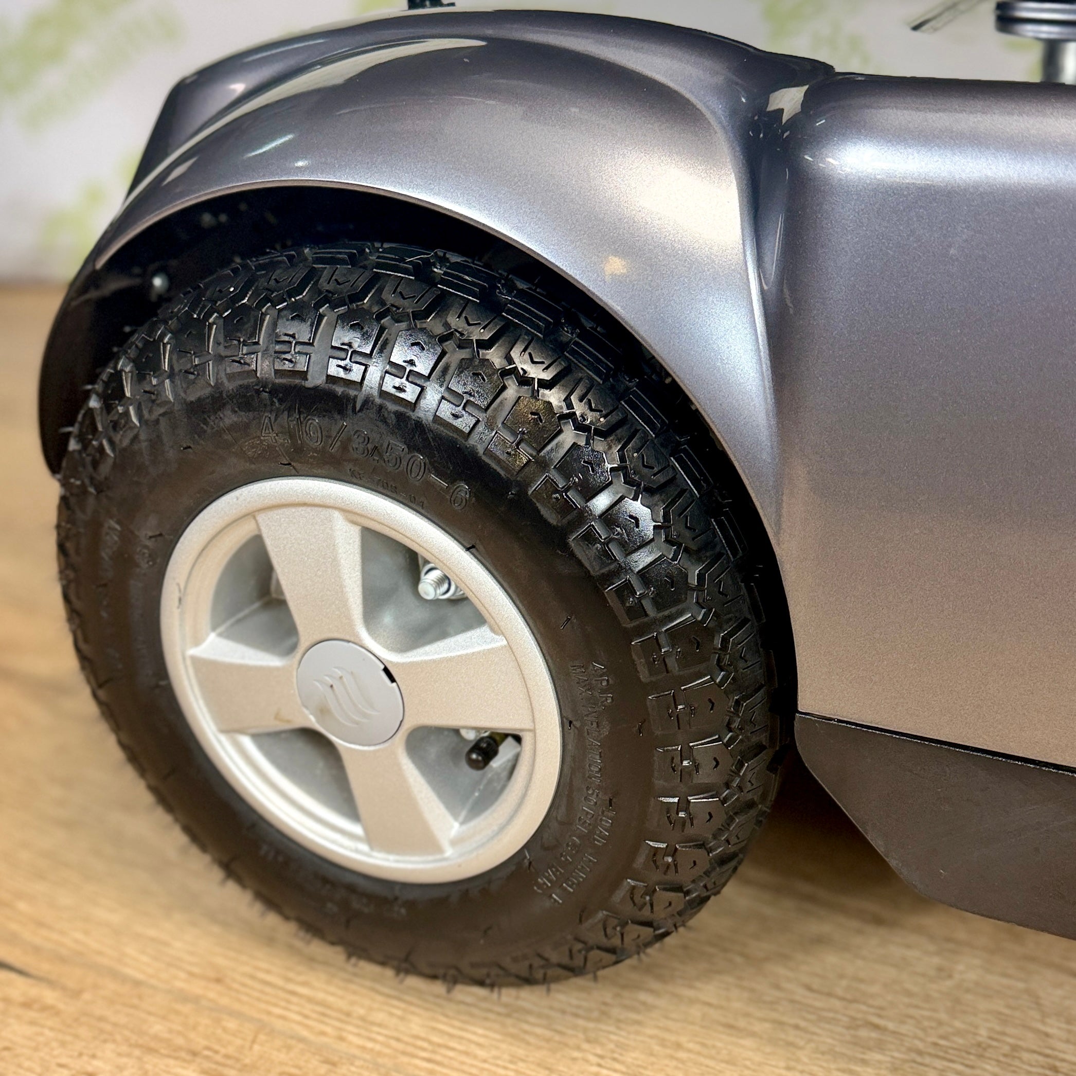 TGA Breeze 4 MIDI 8mph Electric Mobility Scooter