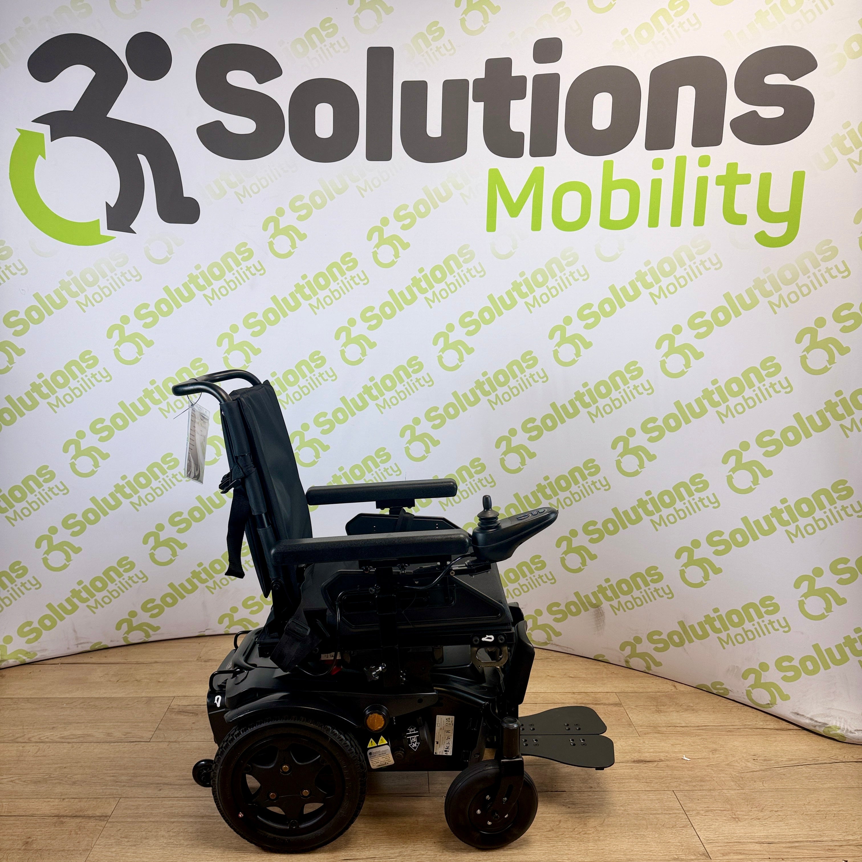 Quickie Q100R Powerchair - Narrow 4mph Rear Wheel Drive