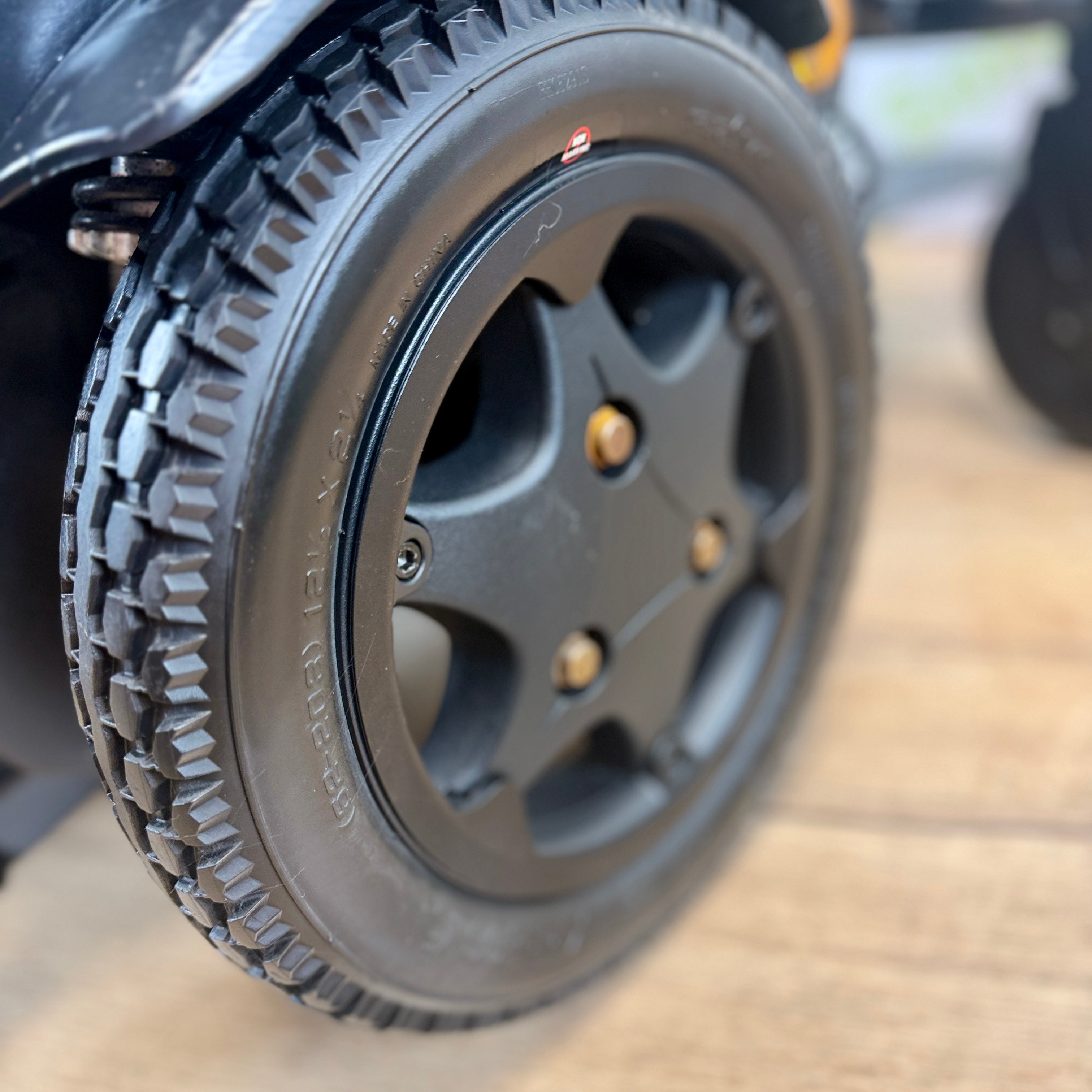 Quickie Q100R Powerchair - Narrow 4mph Rear Wheel Drive