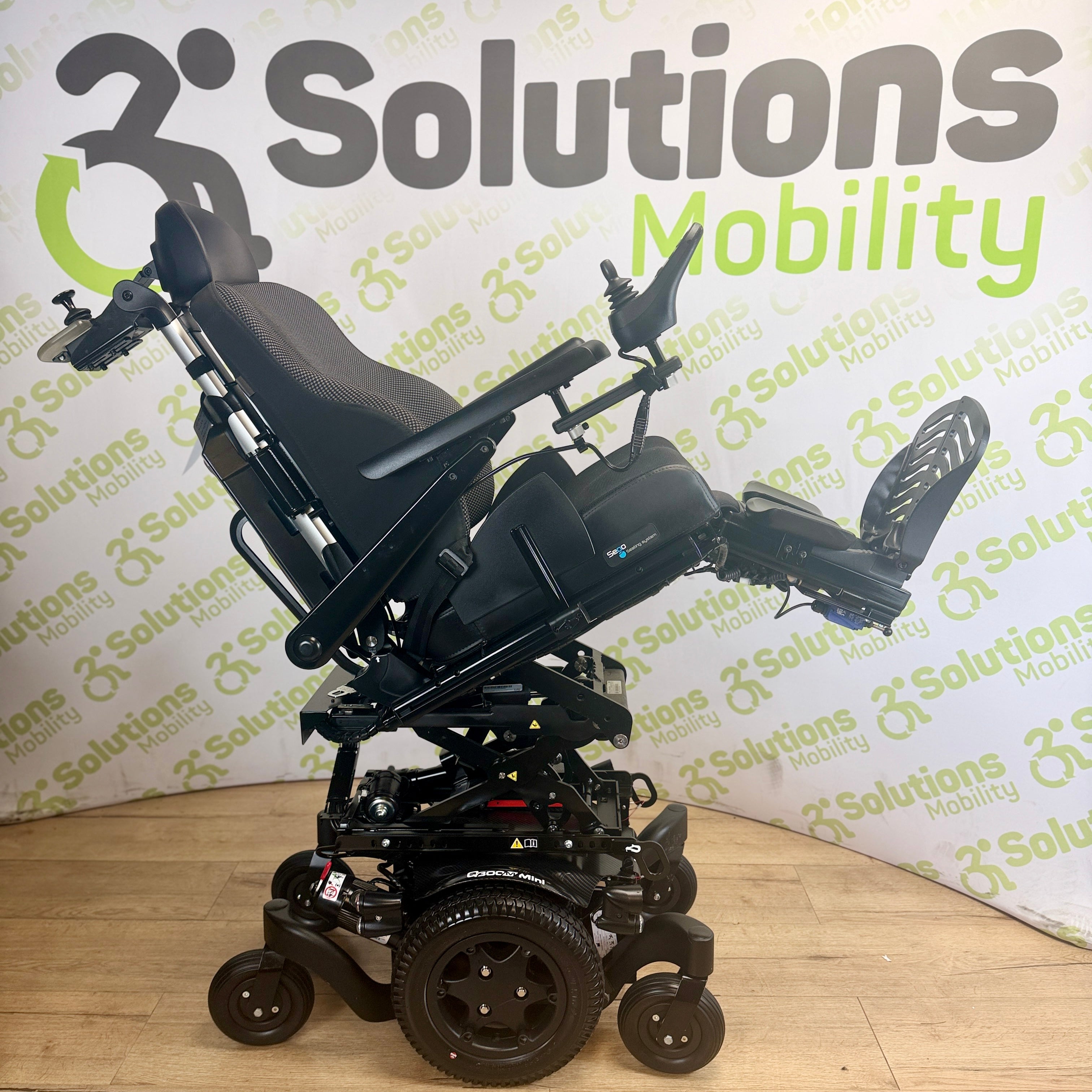 Quickie Q300M Mini MWD 6mph Powerchair Electric Rise Tilt Recline Footplate DUAL