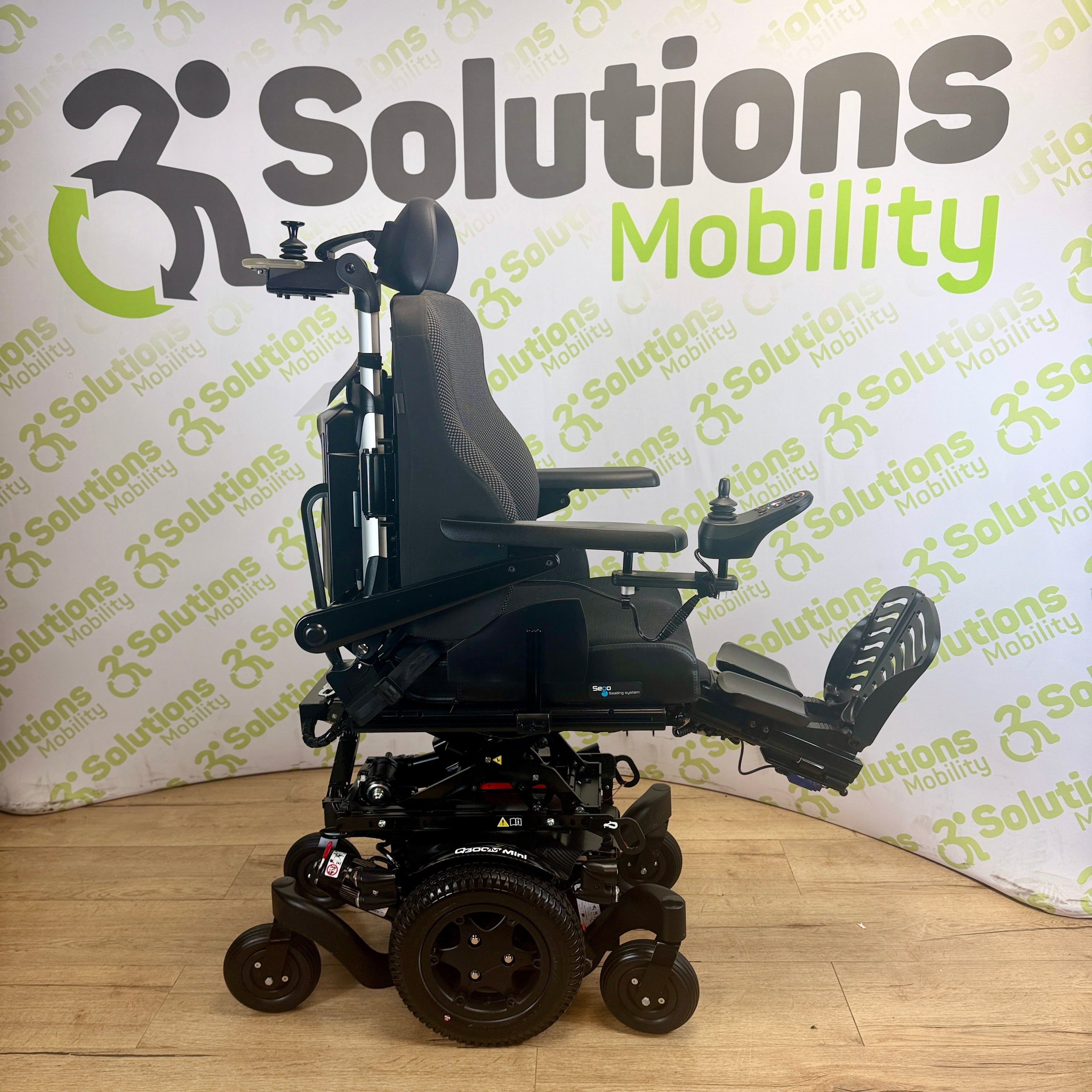 Quickie Q300M Mini MWD 6mph Powerchair Electric Rise Tilt Recline Footplate DUAL