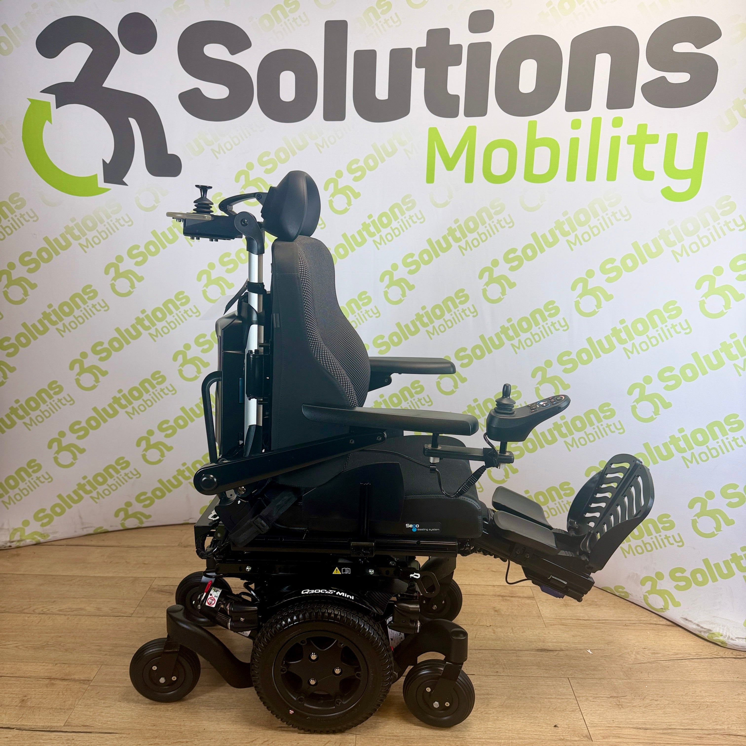 Quickie Q300M Mini MWD 6mph Powerchair Electric Rise Tilt Recline Footplate DUAL