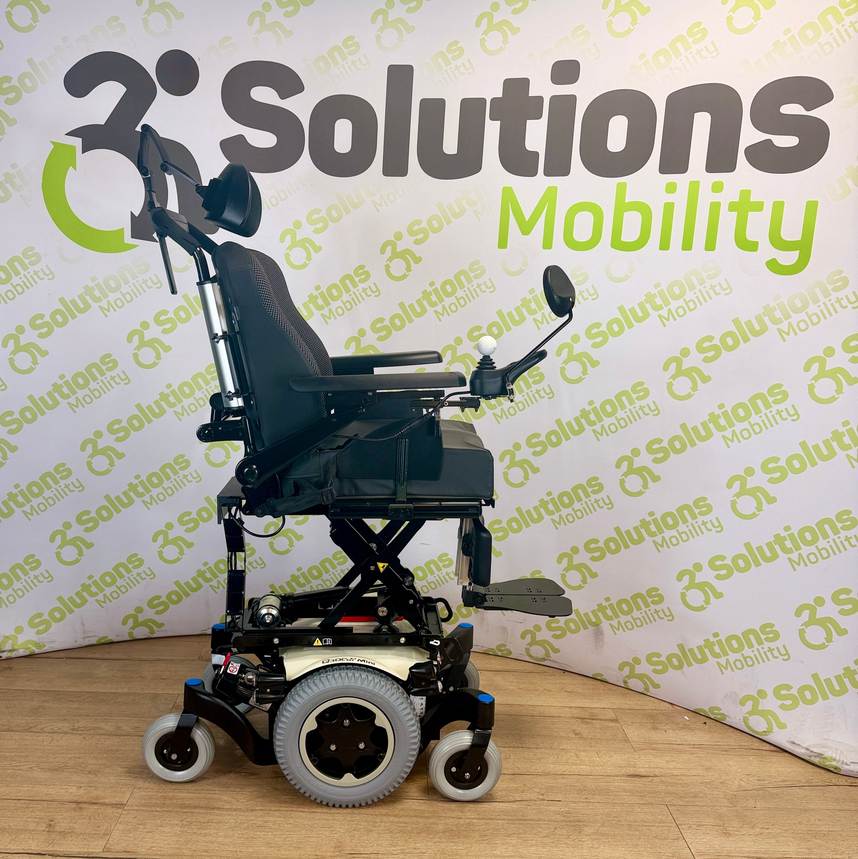 Quickie Q300M Mini MWD 6mph Powerchair Electric Rise and Tilt