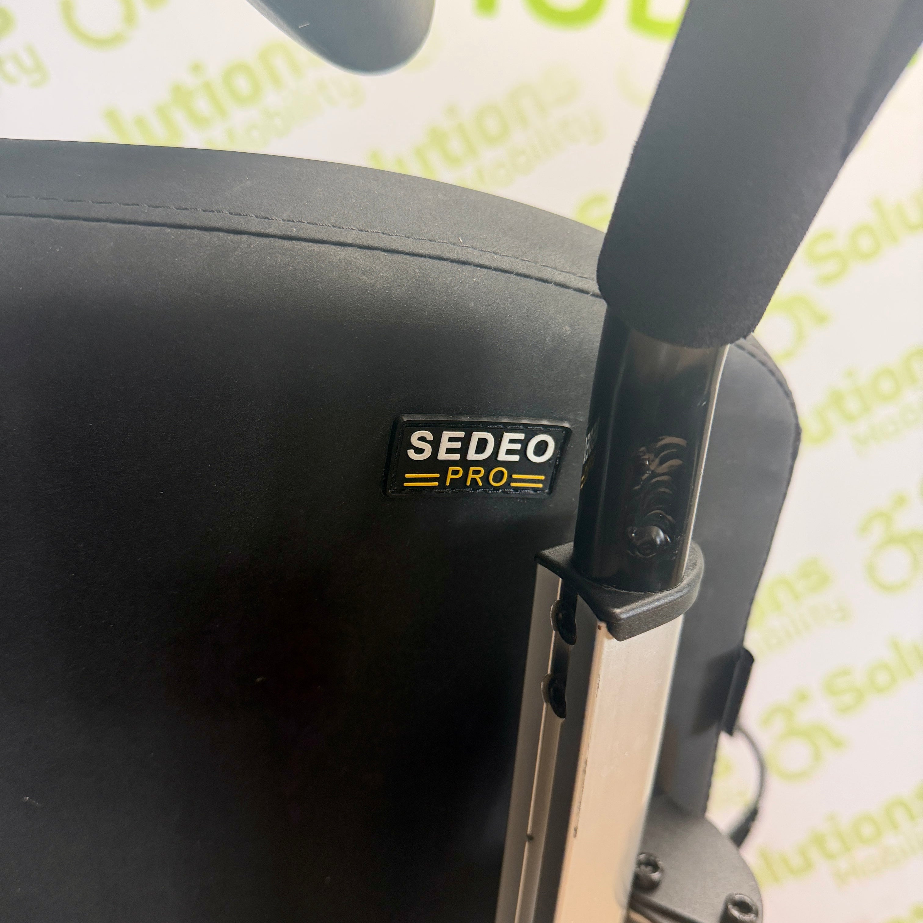 Quickie Q300M Mini MWD 6mph Powerchair Electric Rise and Tilt