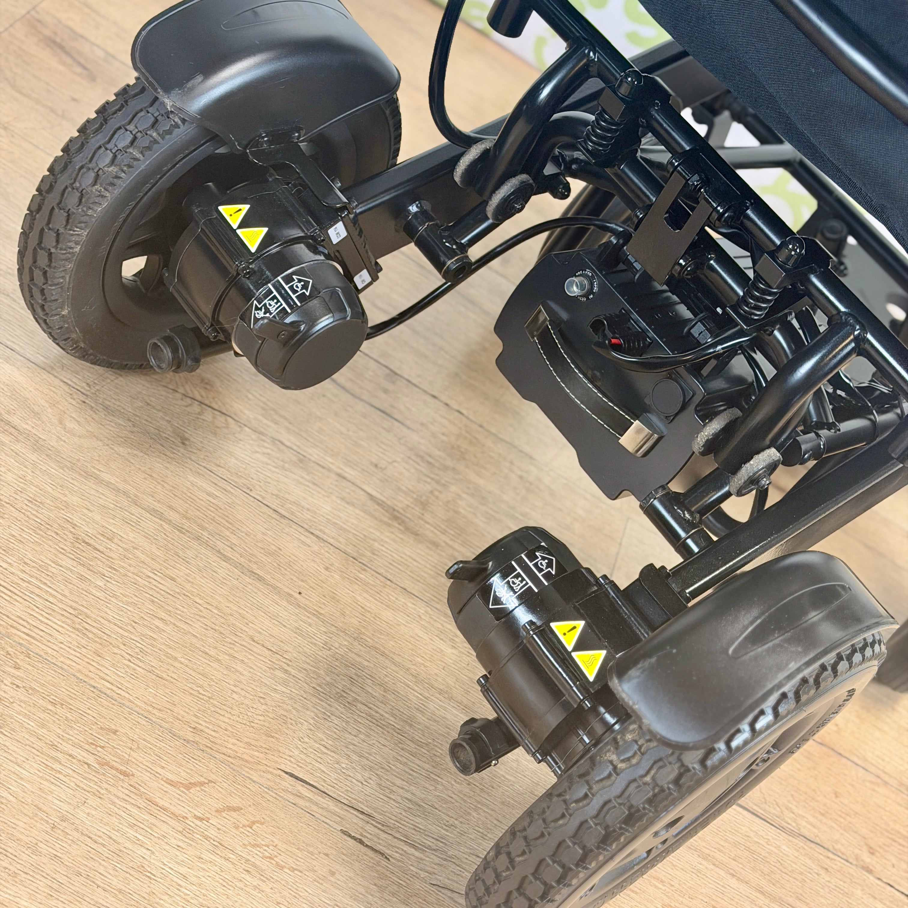 Quickie Q50r 4mph Folding Transportable Electric TESTED Lithium Battery Powerchair 12 MONTH WARRANTY
