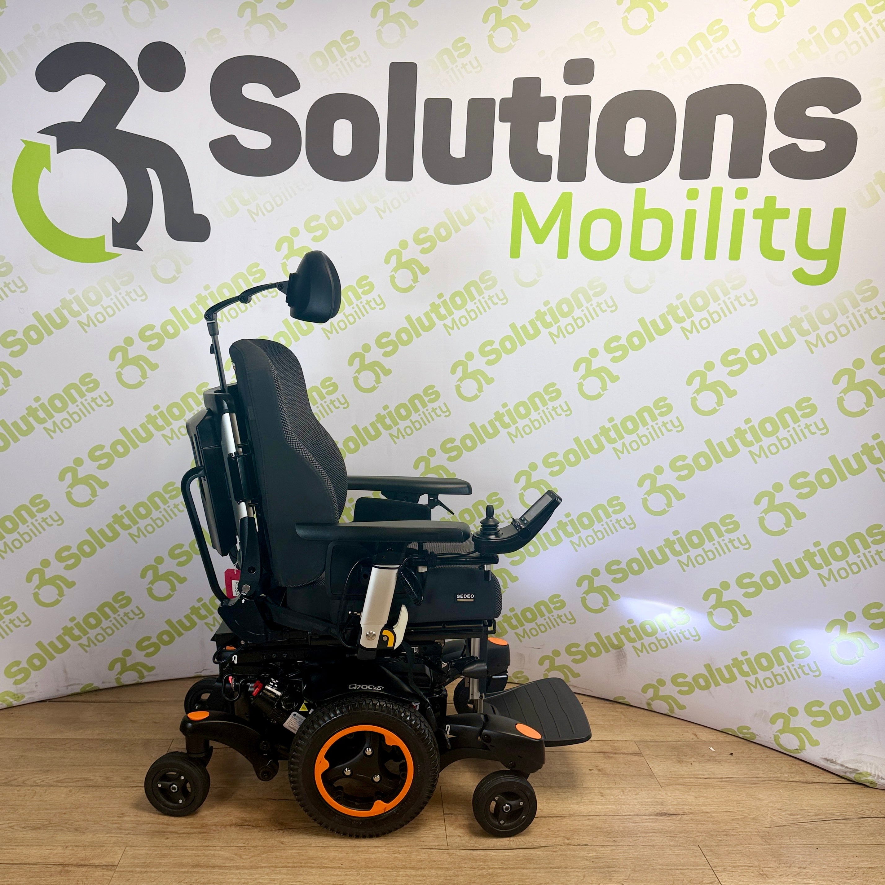 Quickie Q700M 6mph Mobility Powerchair Rise and Tilt 12 month warranty