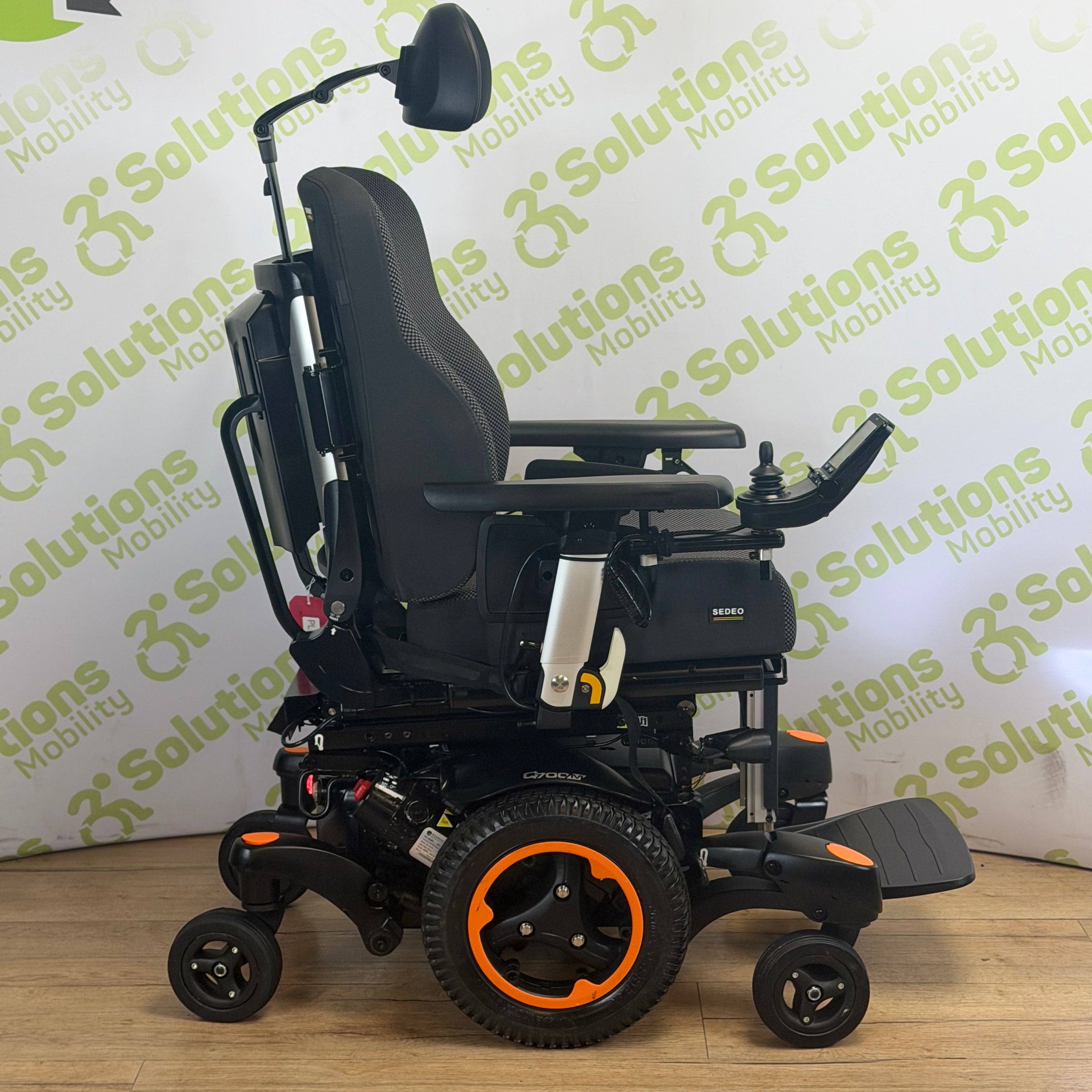 Quickie Q700M 6mph Mobility Powerchair Rise and Tilt 12 month warranty