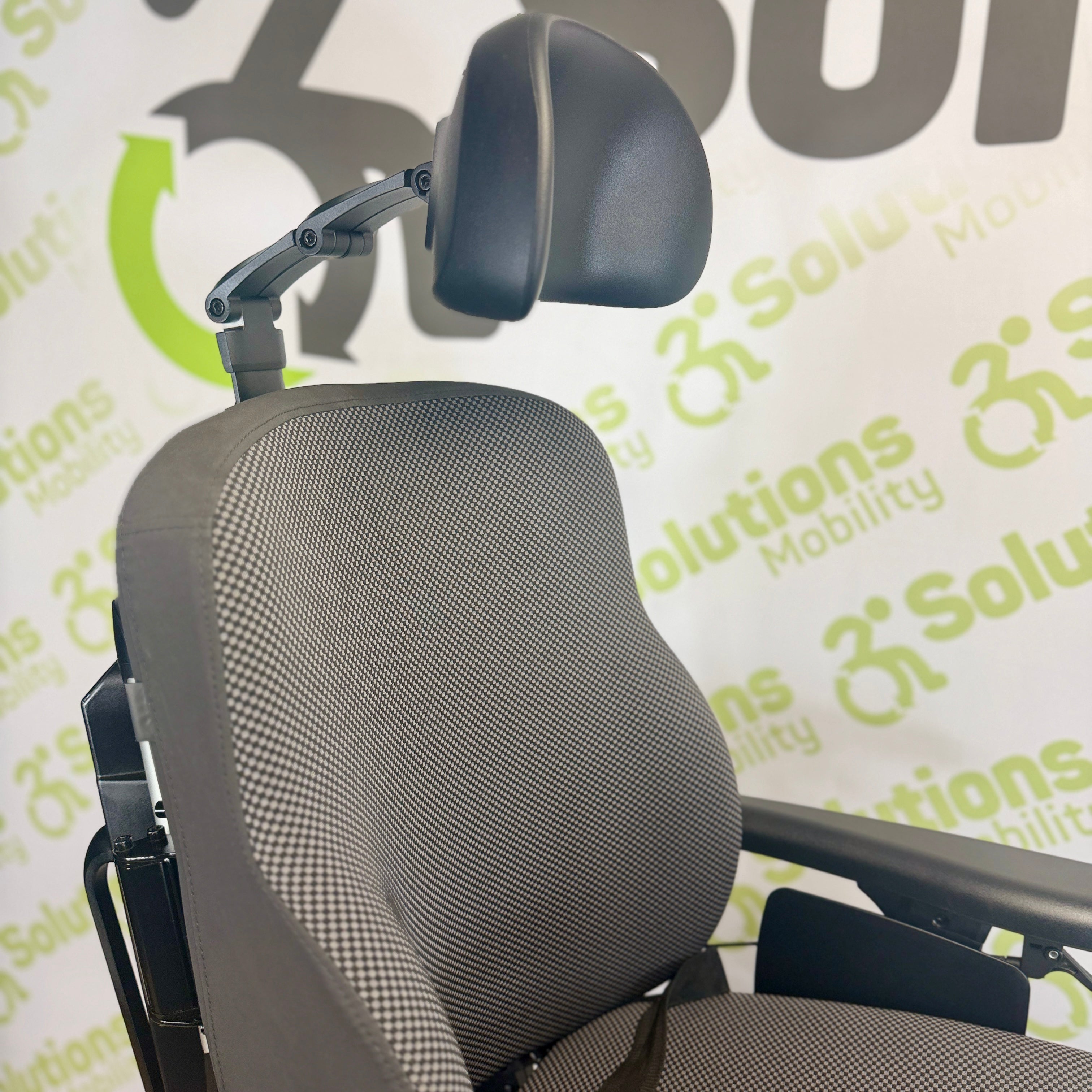 Quickie Q700M 6mph Mobility Powerchair Rise and Tilt 12 month warranty