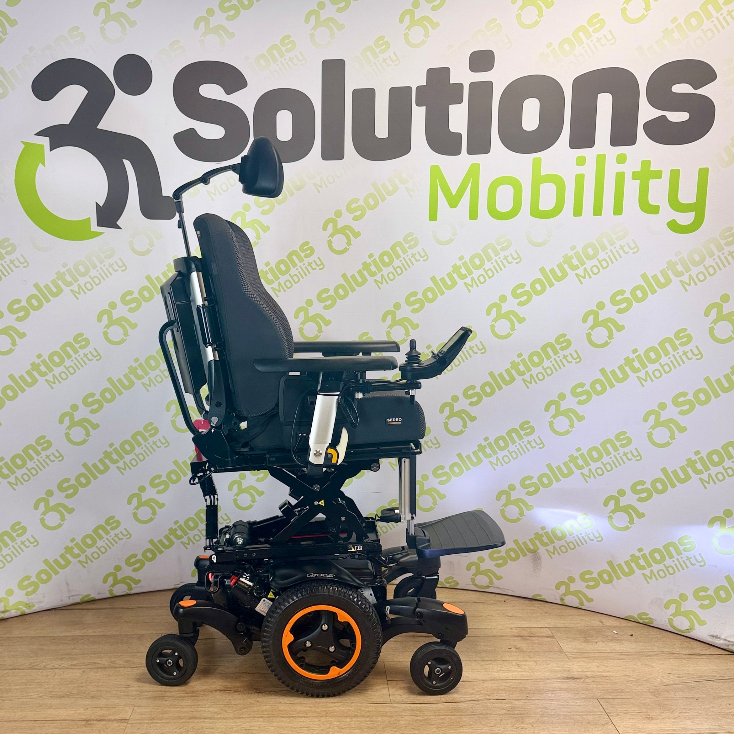 Quickie Q700M 6mph Mobility Powerchair Rise and Tilt 12 month warranty