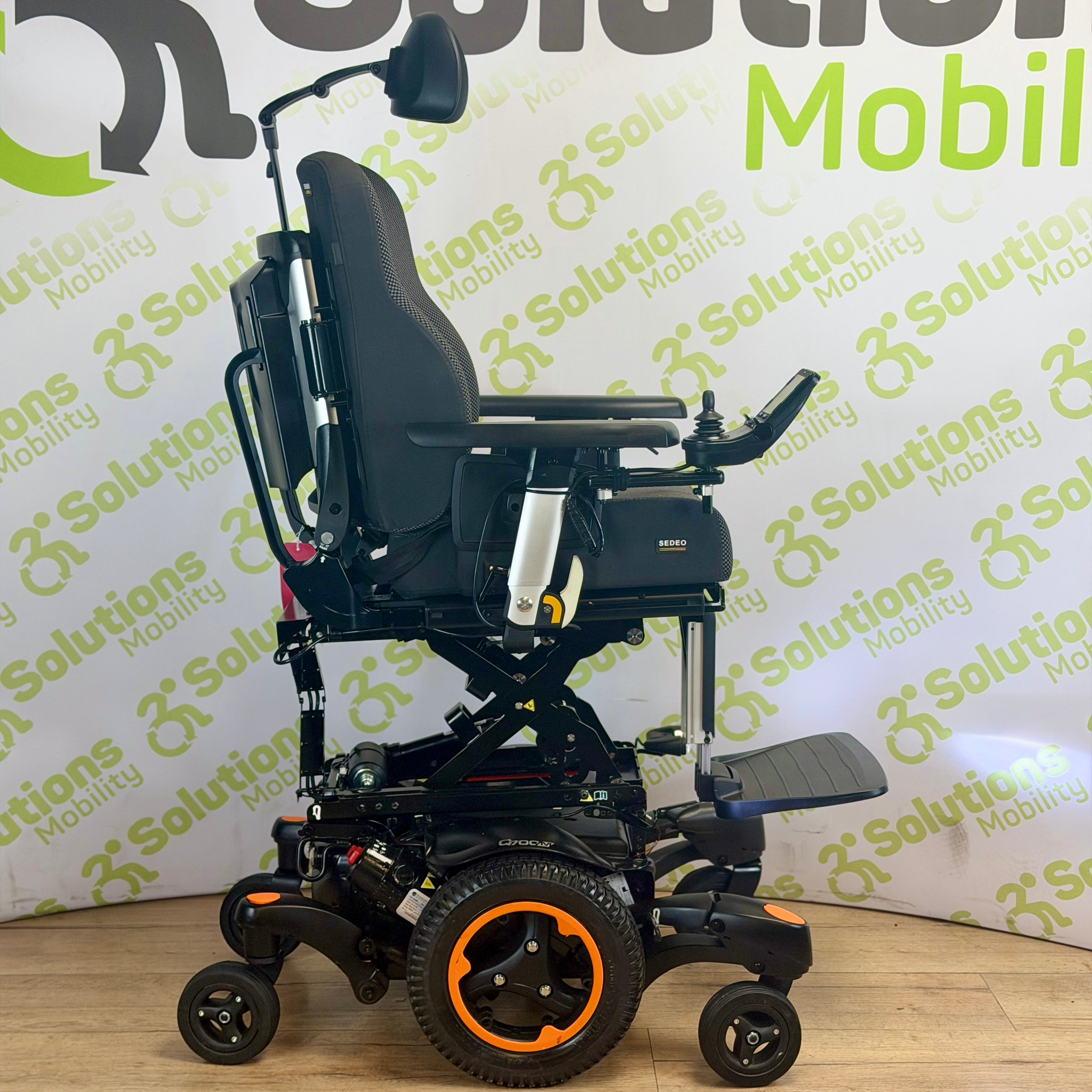 Quickie Q700M 6mph Mobility Powerchair Rise and Tilt 12 month warranty