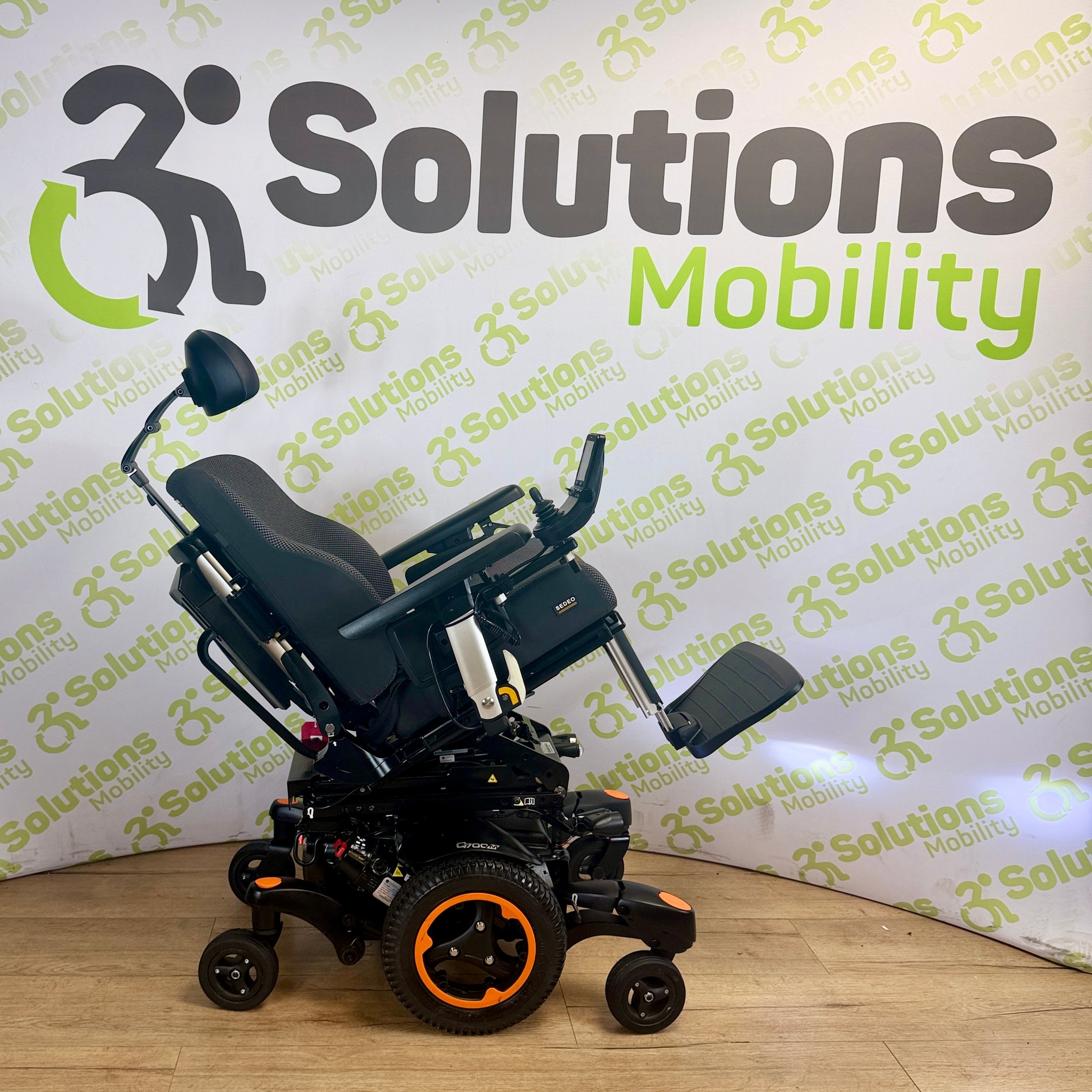 Quickie Q700M 6mph Mobility Powerchair Rise and Tilt 12 month warranty